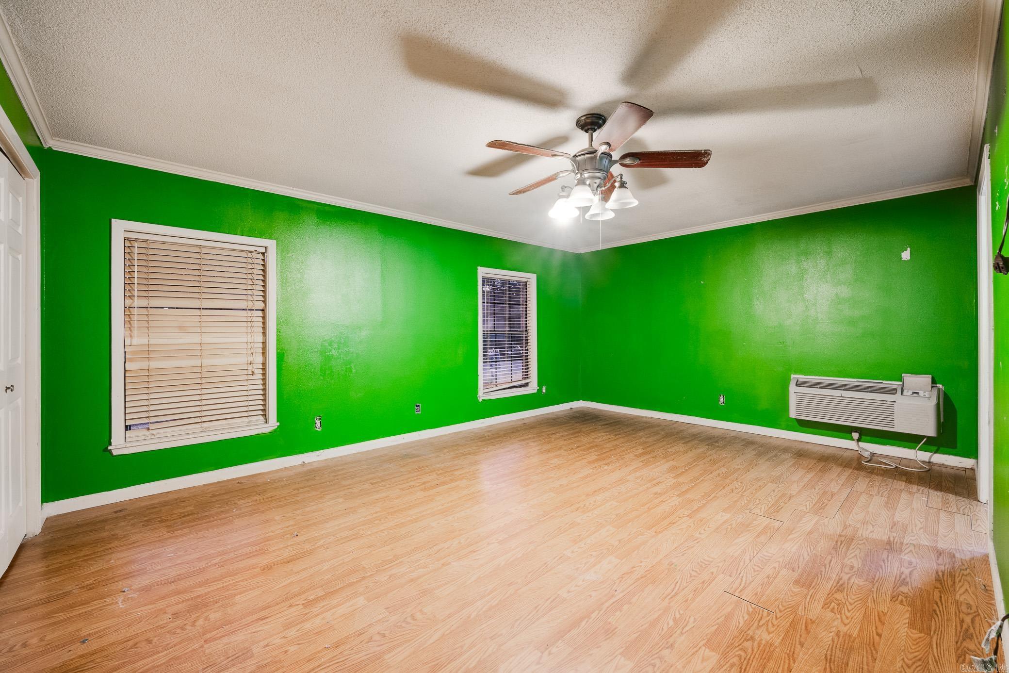 GREEN HILLS - Residential