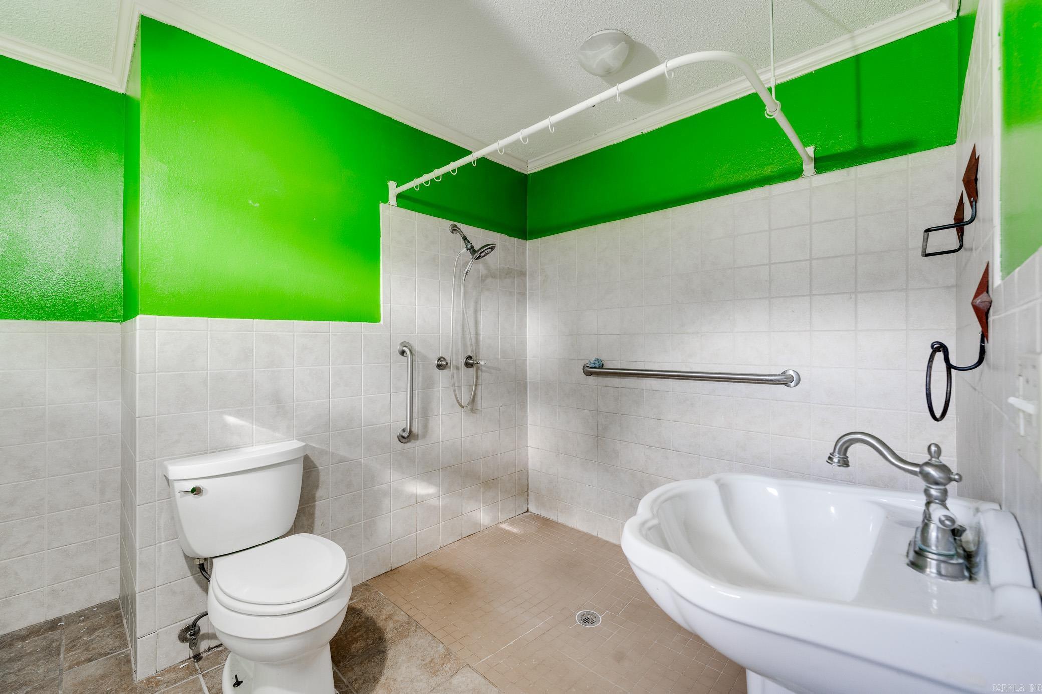 GREEN HILLS - Residential