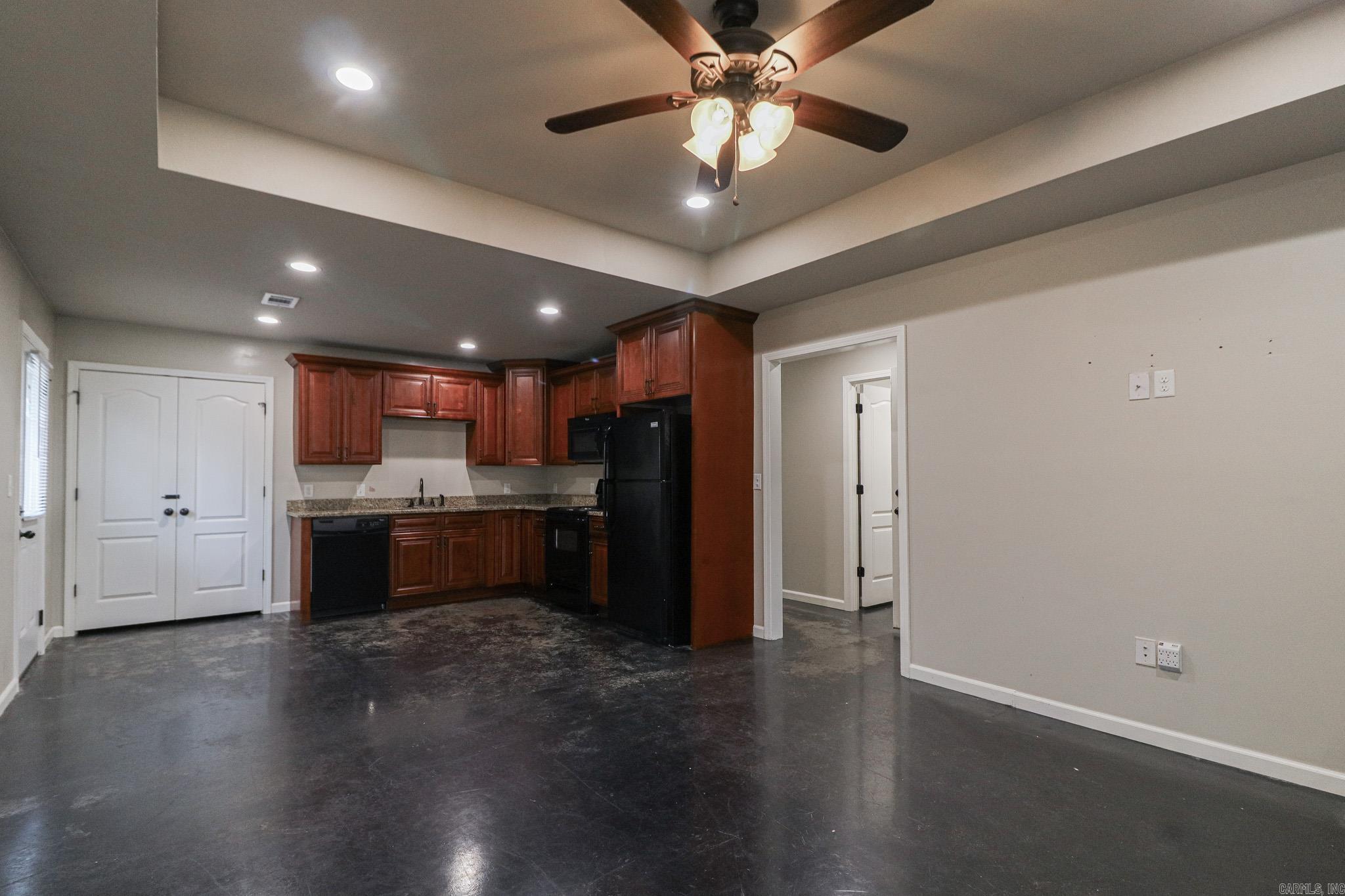 School Ridge - Residential