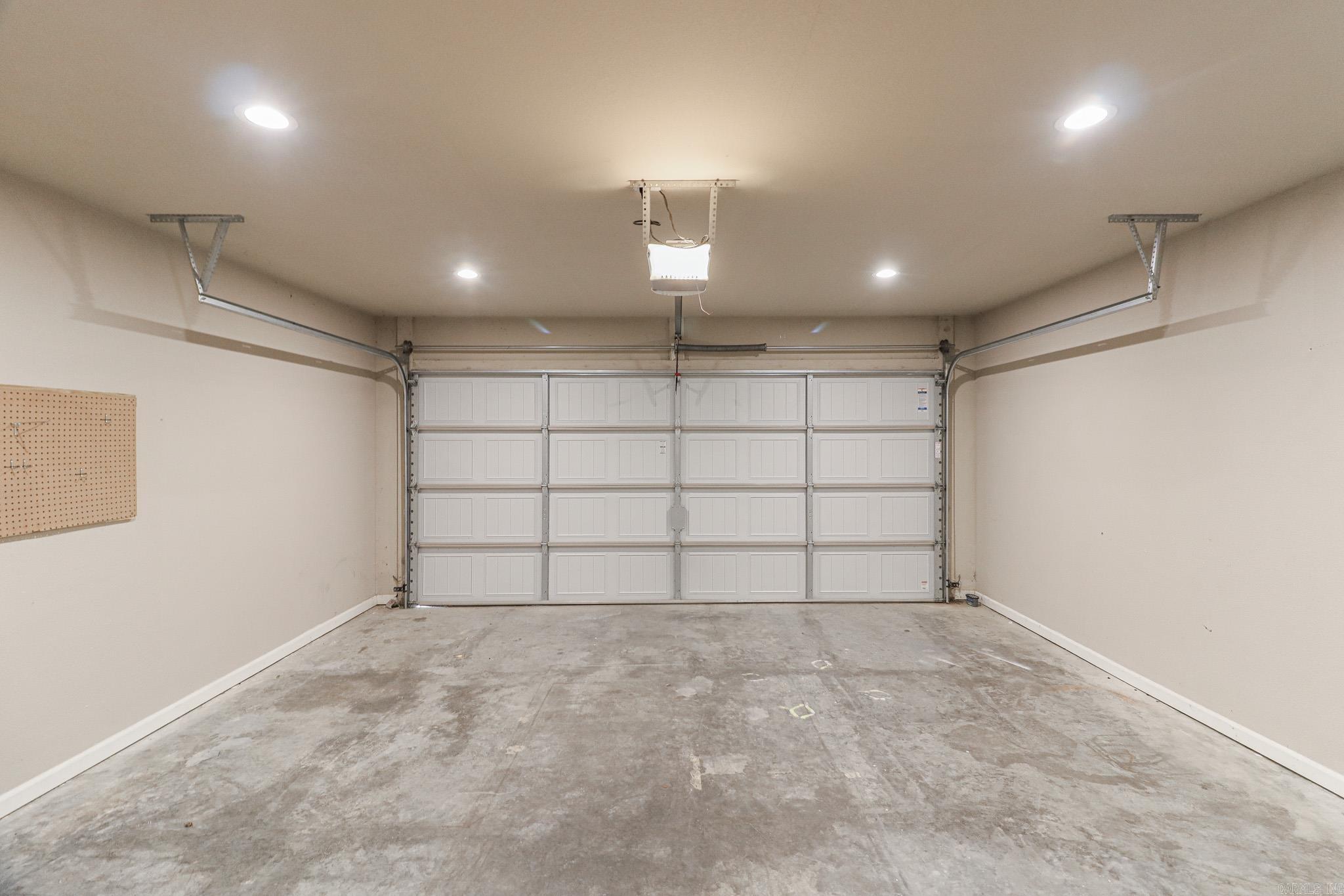 School Ridge - Residential