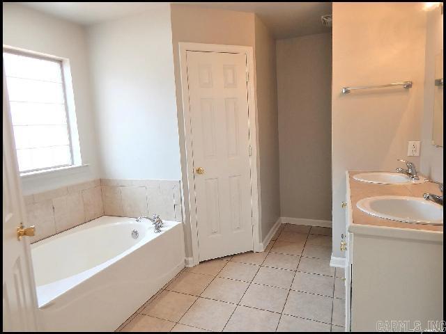 Wisteria Vineyard - Residential Lease