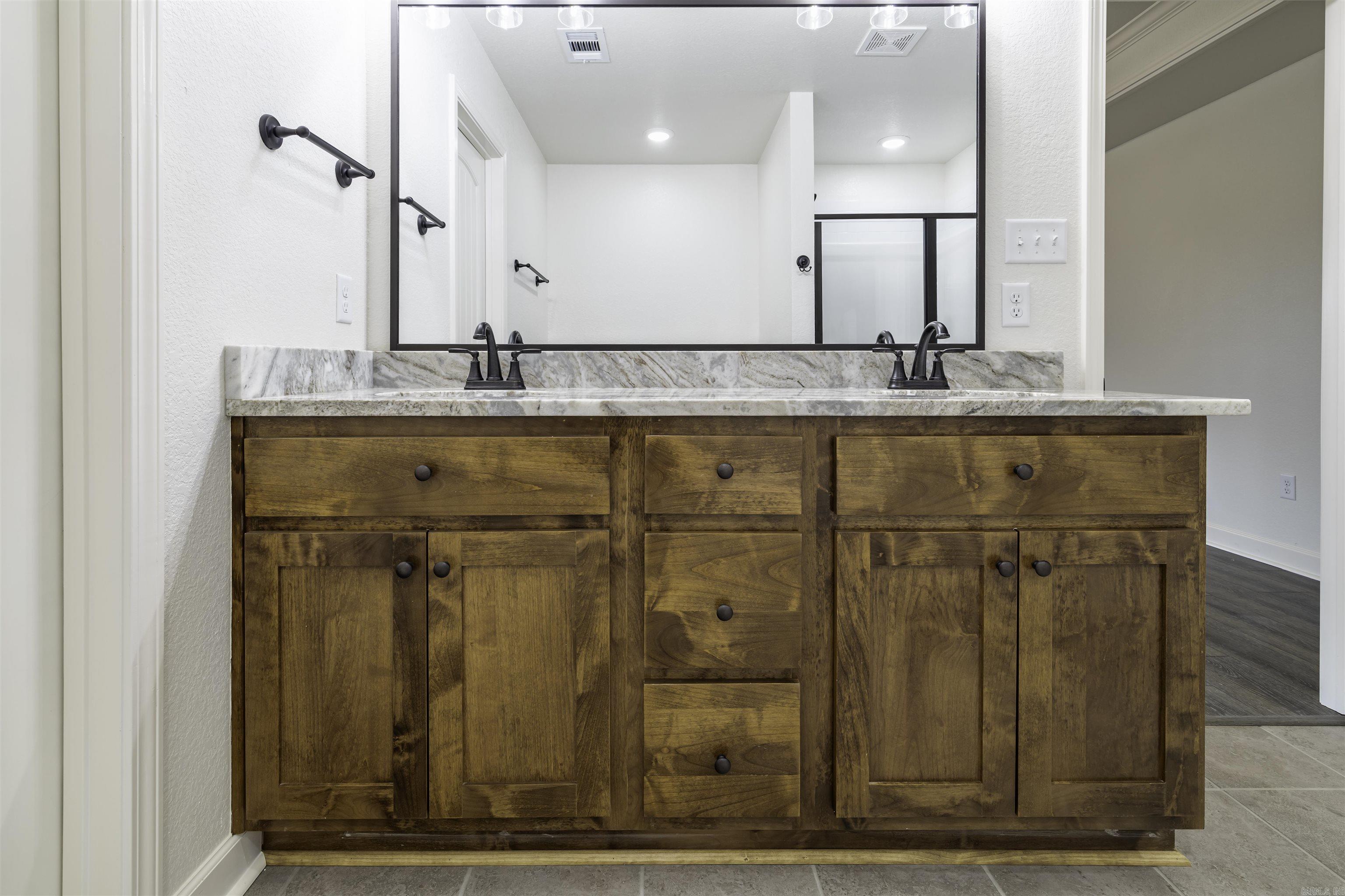 Autumbrook - Residential Lease