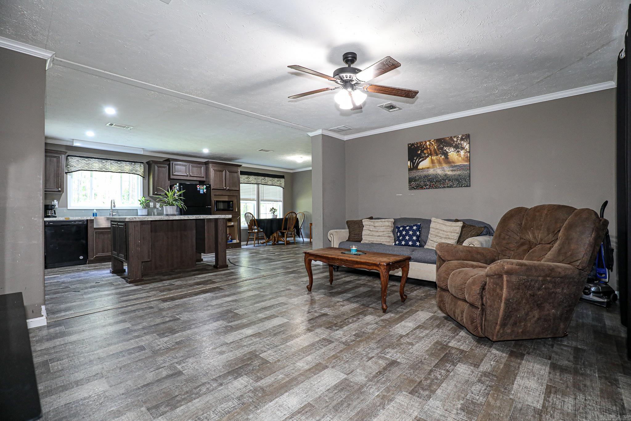 BRUSHY CREEK ESTATES - Residential