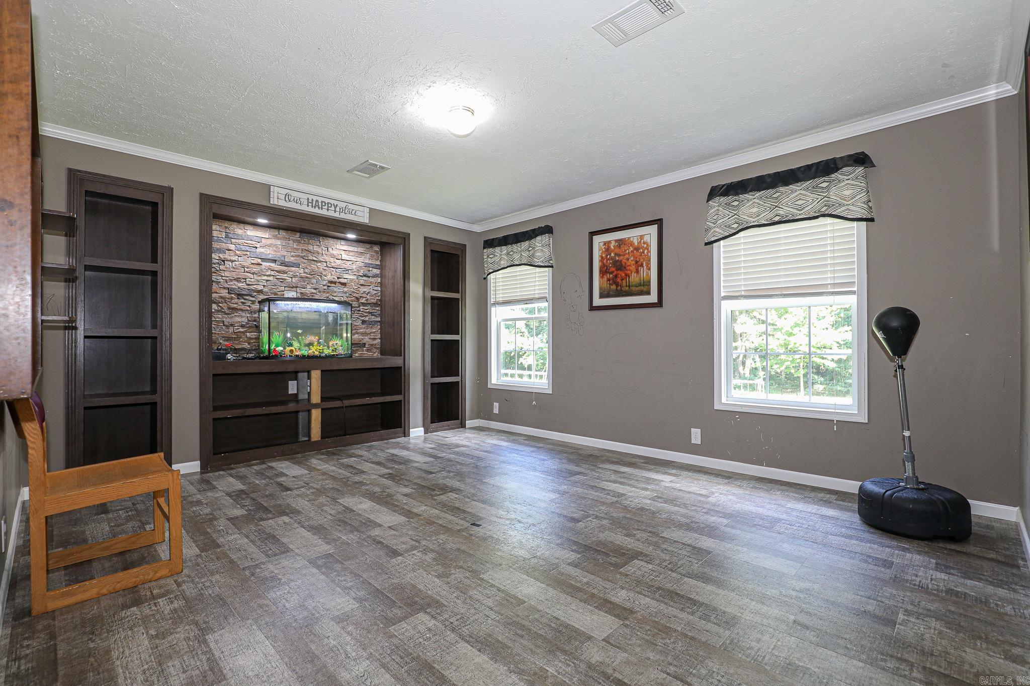 BRUSHY CREEK ESTATES - Residential