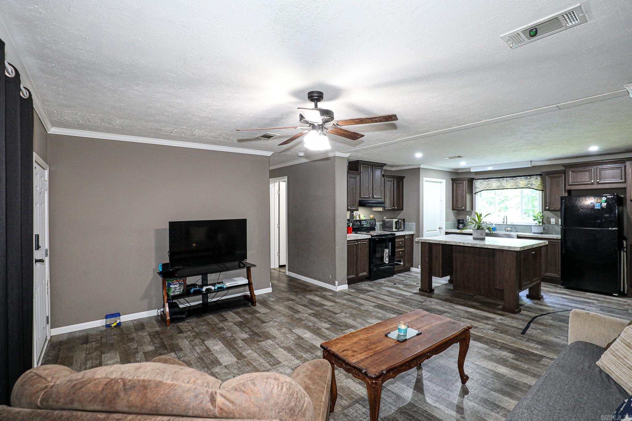 BRUSHY CREEK ESTATES - Residential