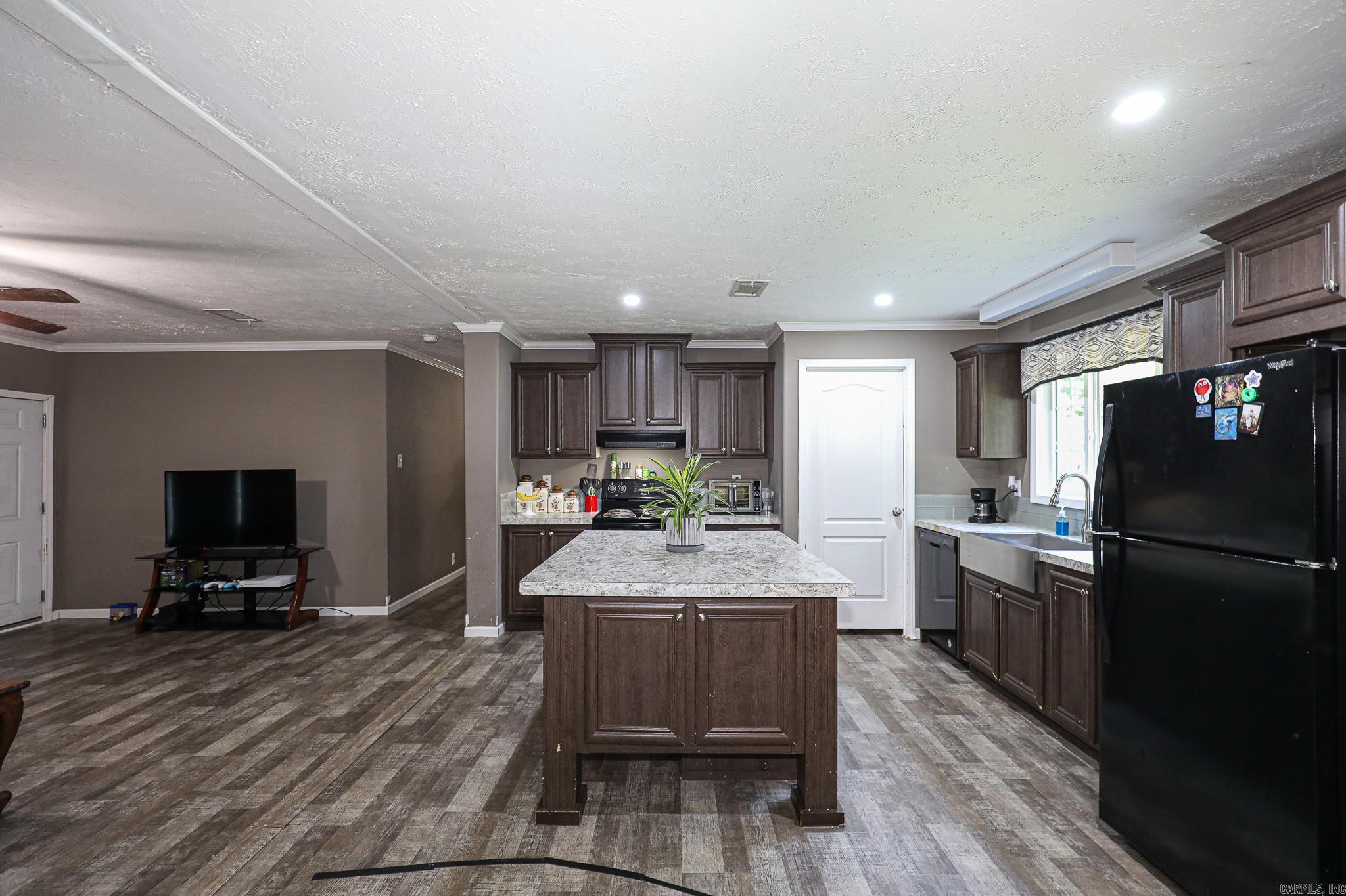 BRUSHY CREEK ESTATES - Residential