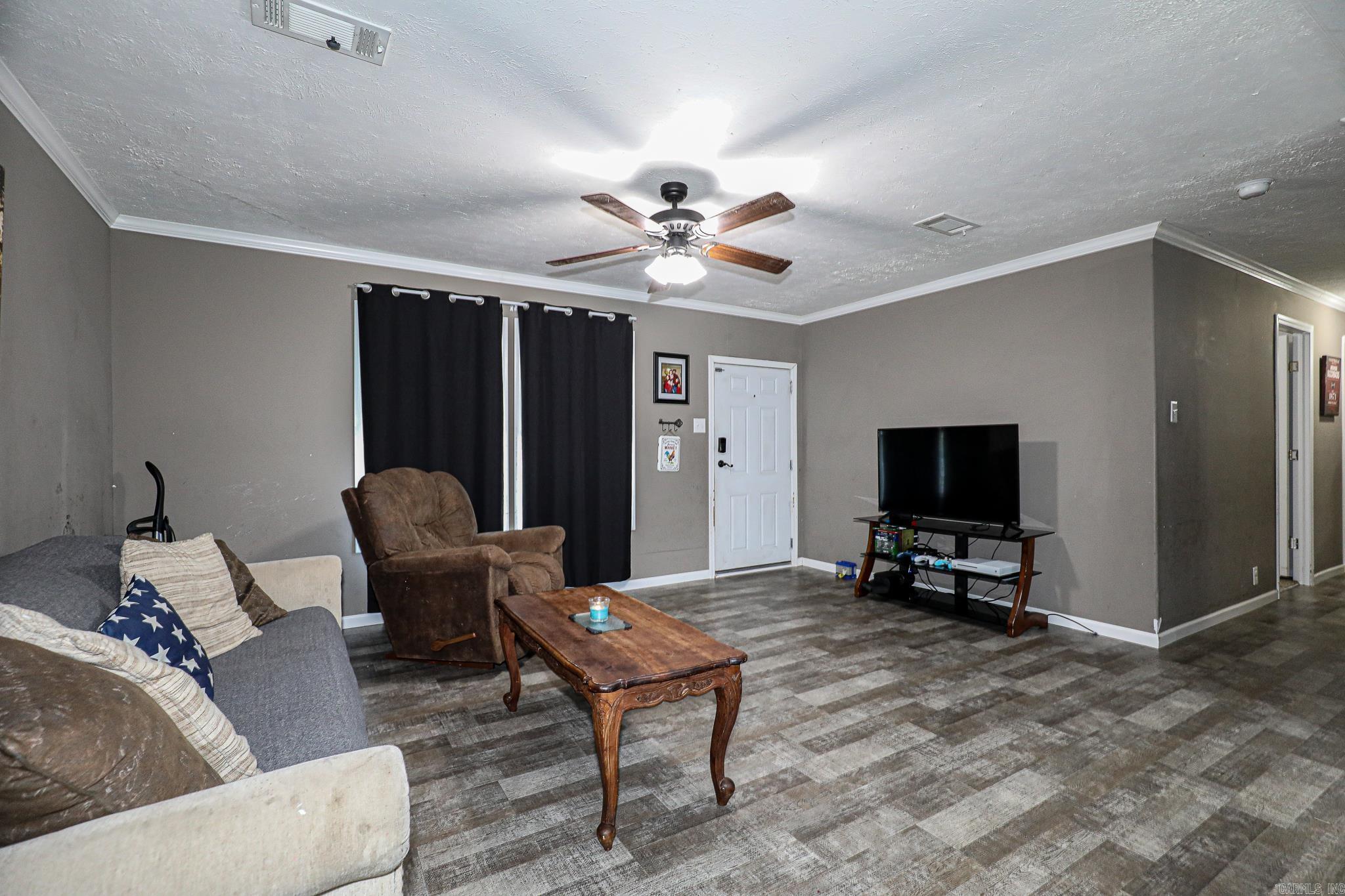 BRUSHY CREEK ESTATES - Residential