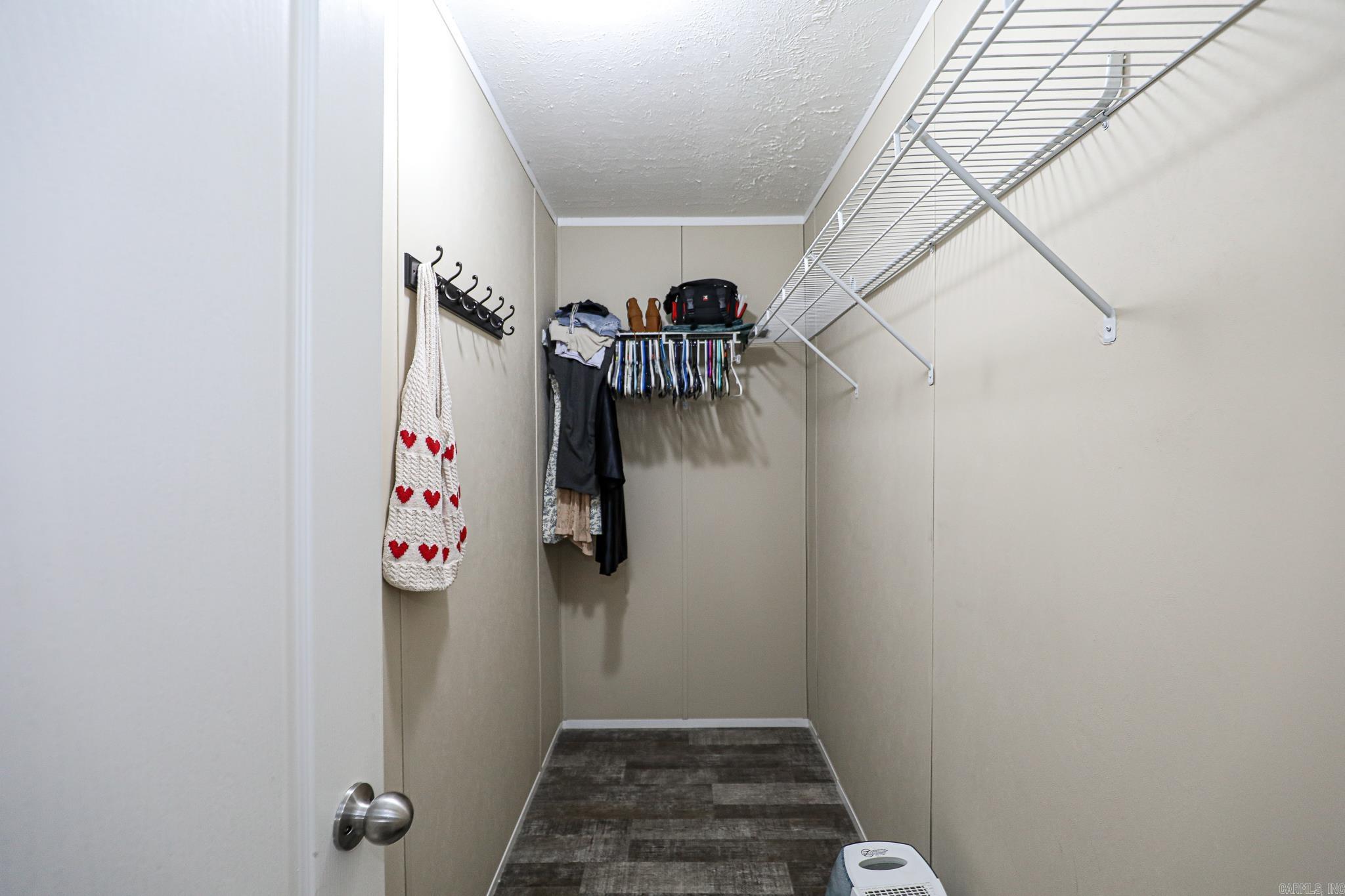 BRUSHY CREEK ESTATES - Residential