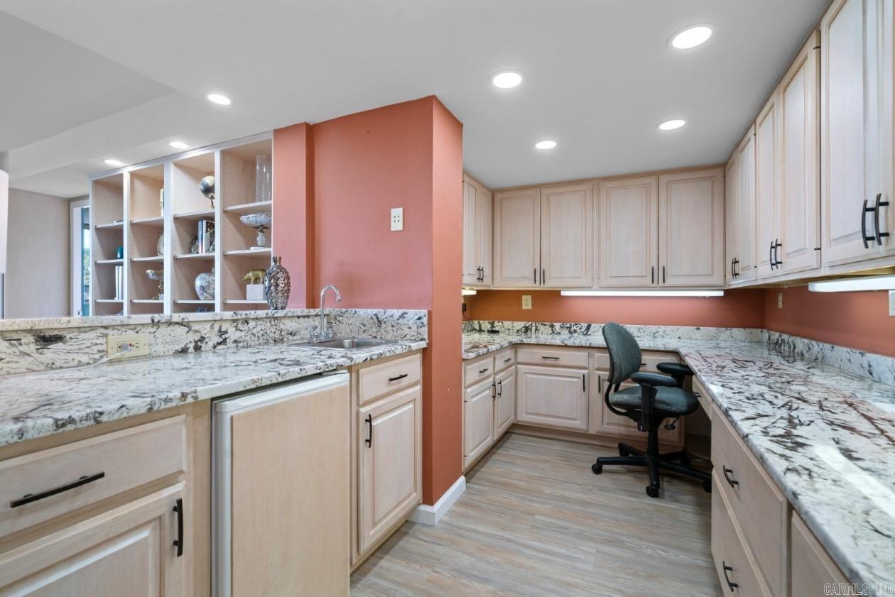 BEACON MANOR HPR - Residential