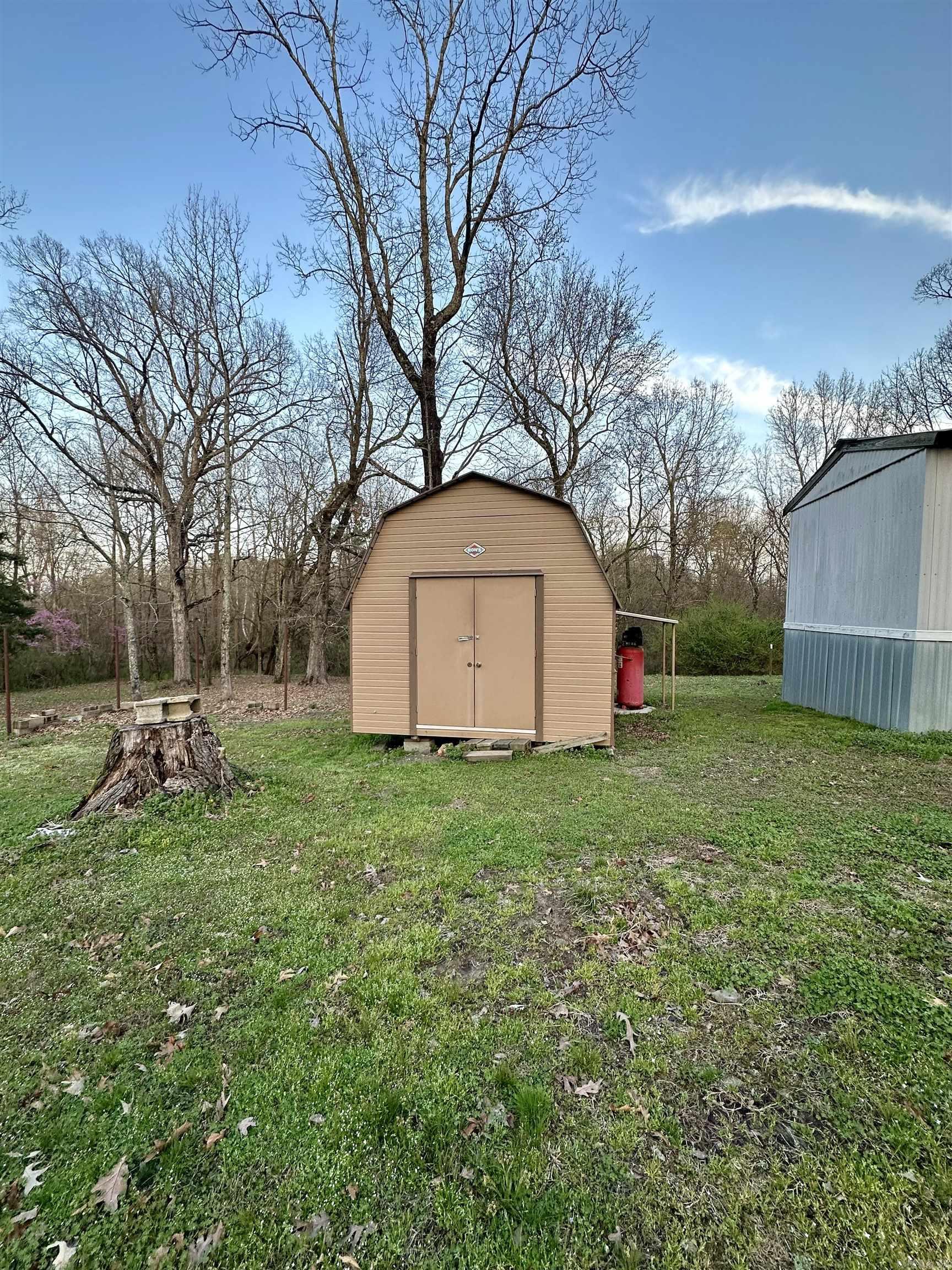 OAK RIDGE ADD TO COVE - Residential