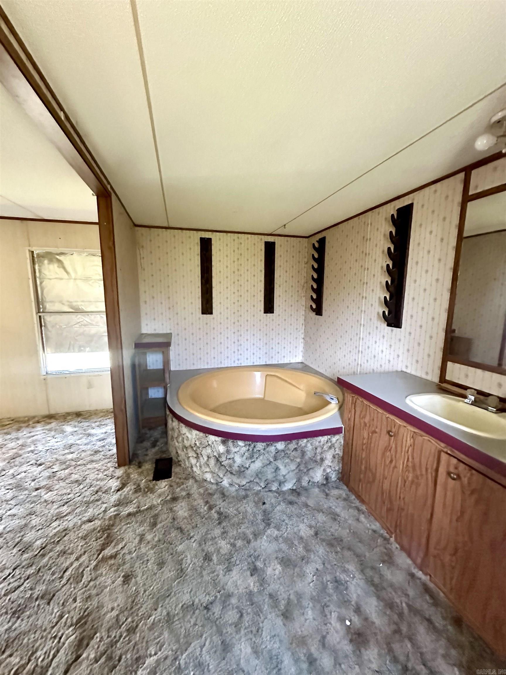 OAK RIDGE ADD TO COVE - Residential