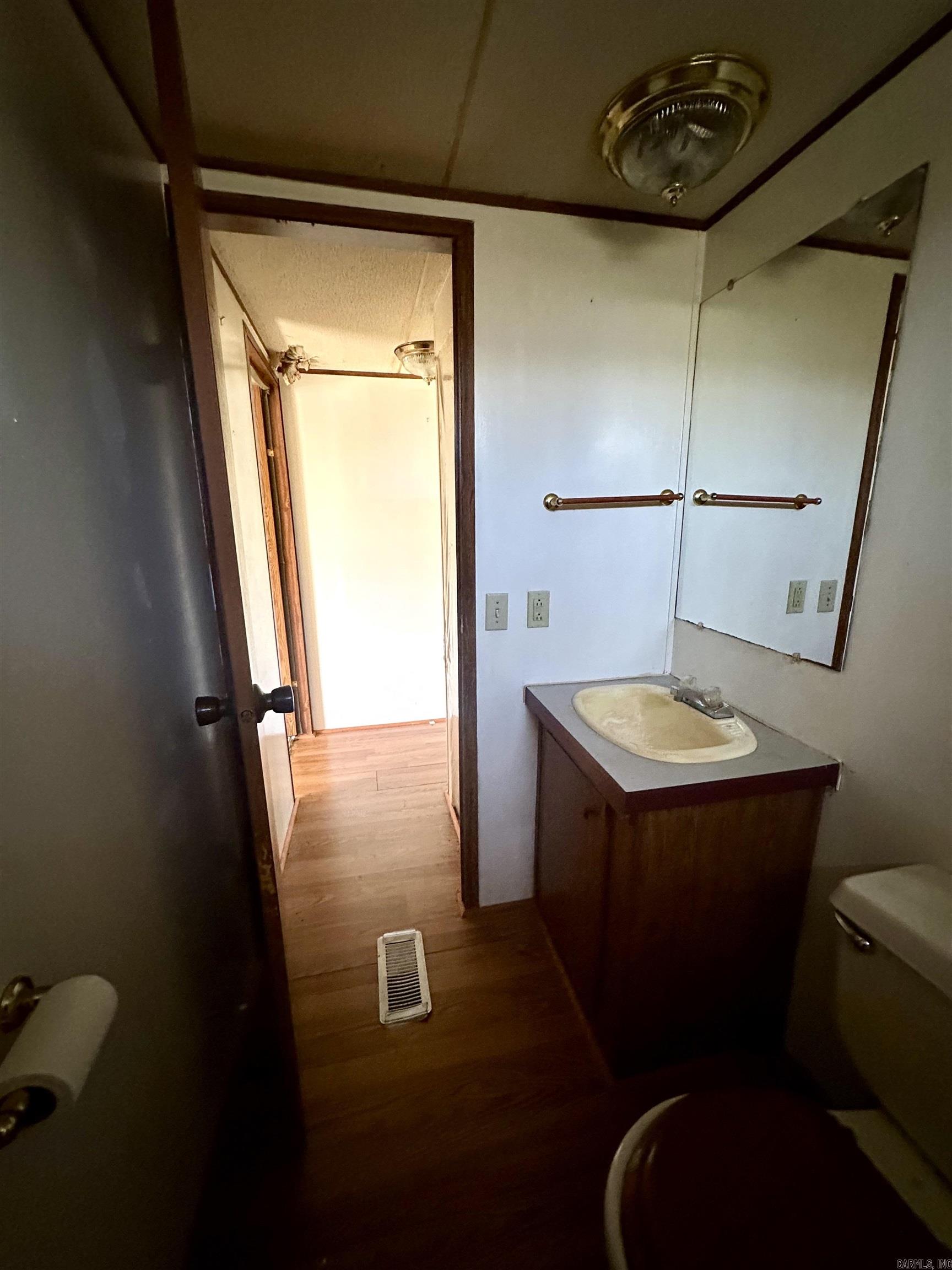 OAK RIDGE ADD TO COVE - Residential