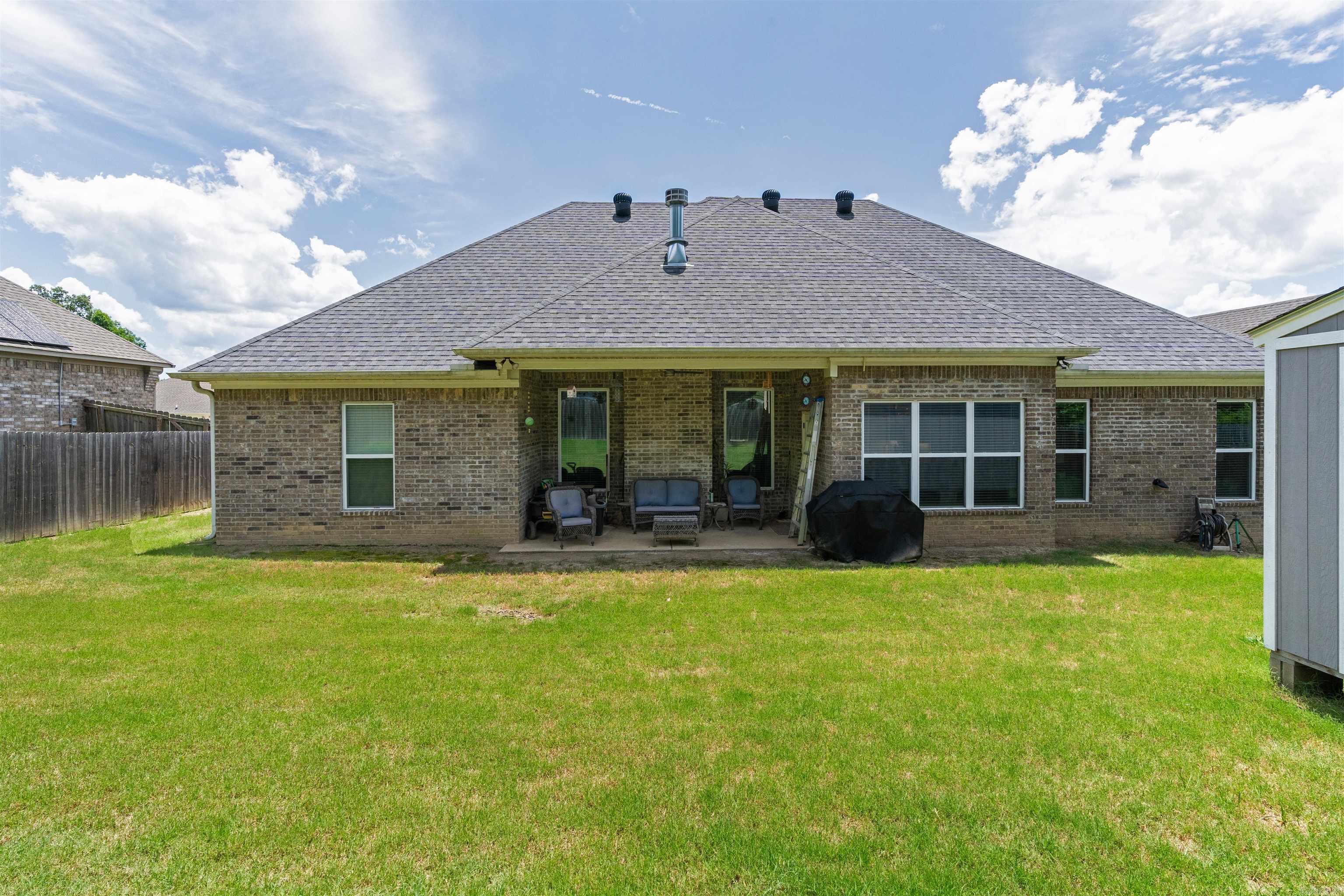 DAWSONS POINTE - Residential