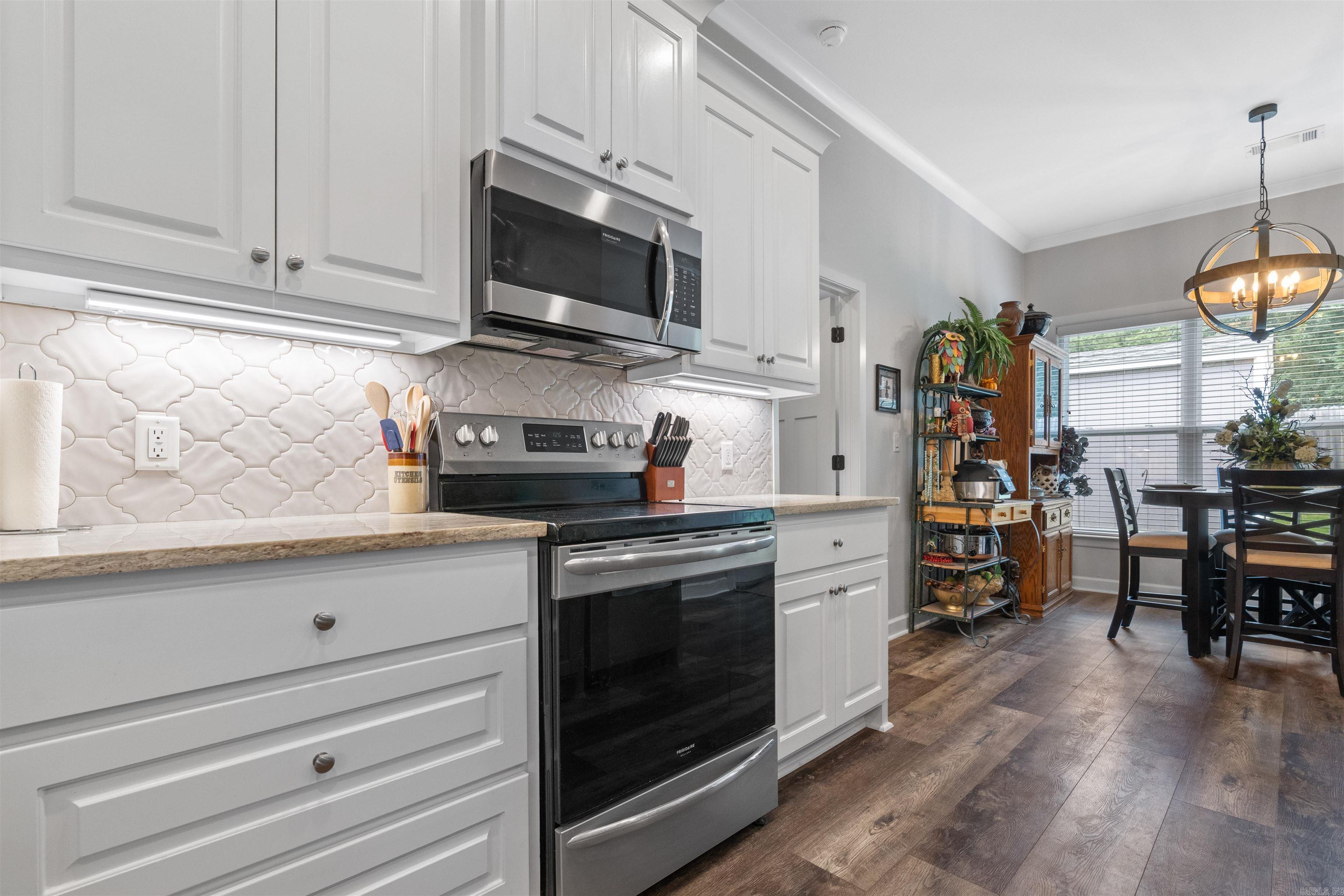 DAWSONS POINTE - Residential