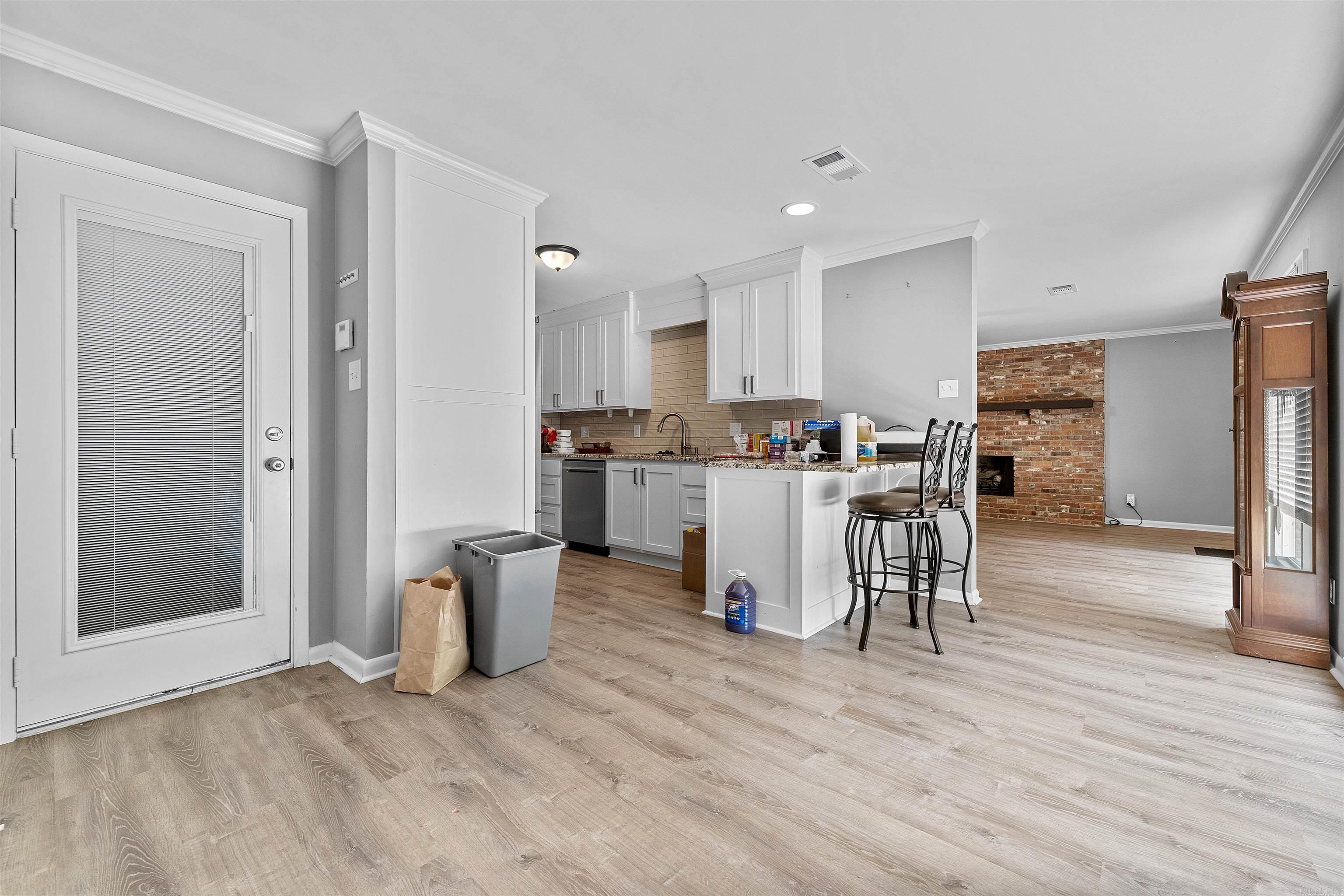 INDIAN HILLS - Residential