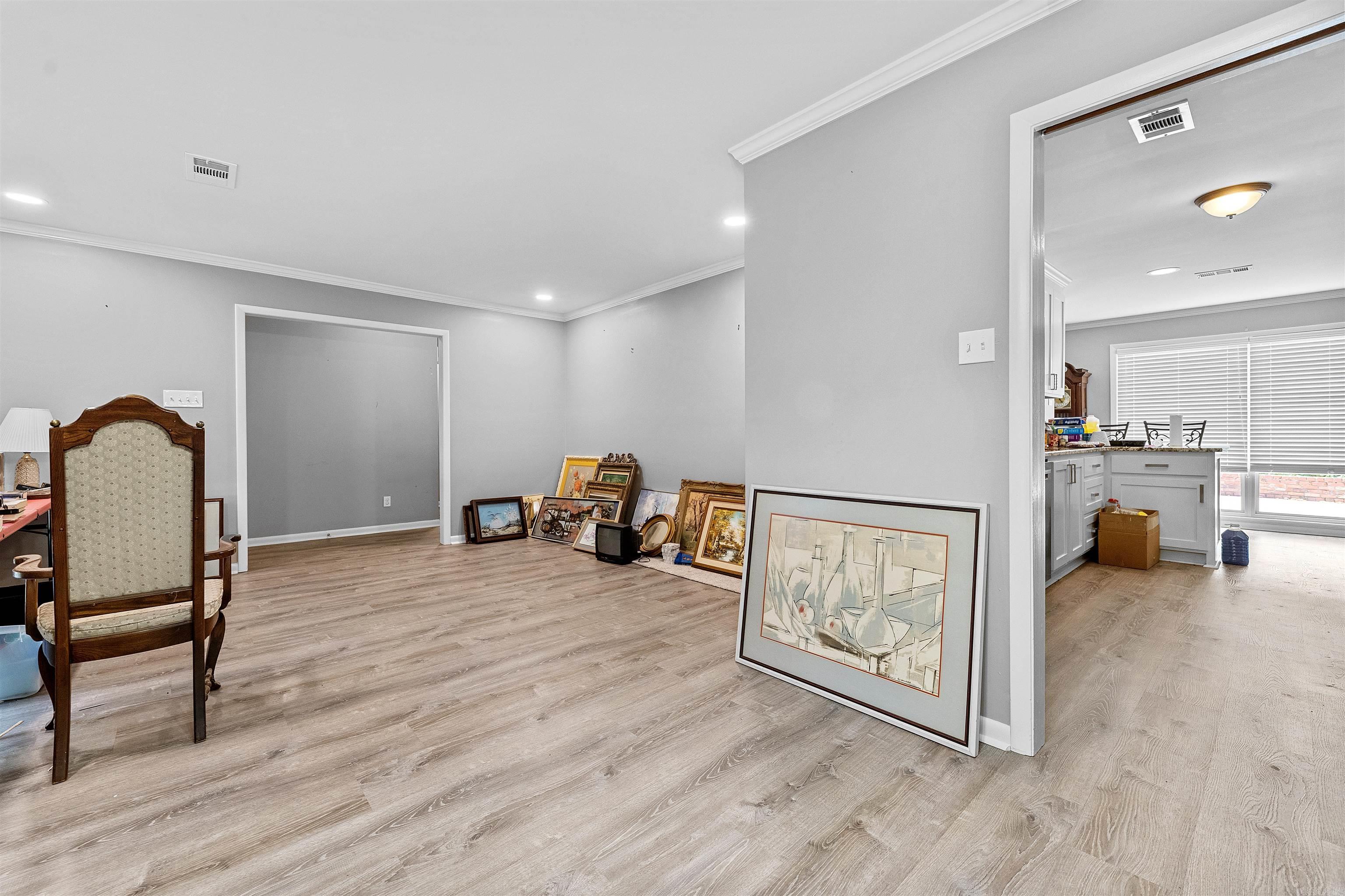 INDIAN HILLS - Residential