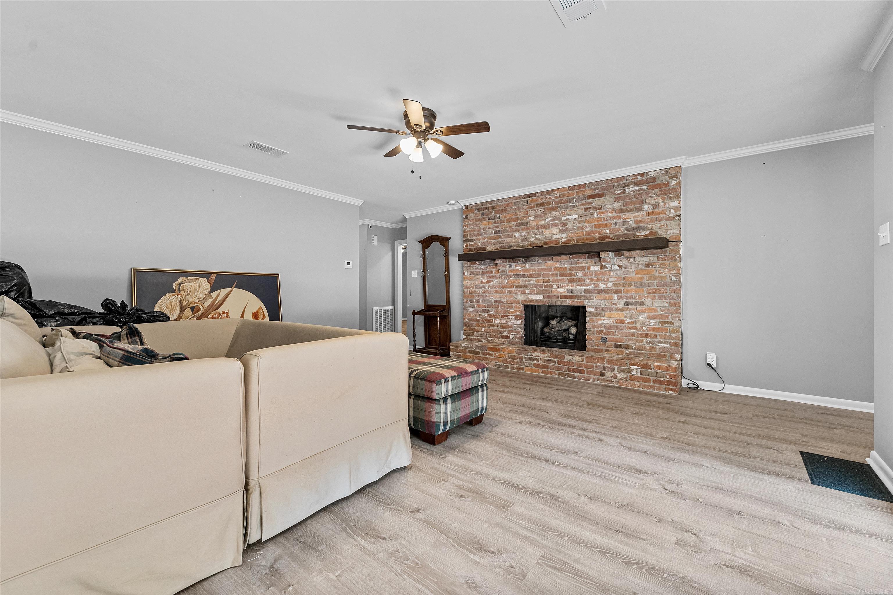 INDIAN HILLS - Residential