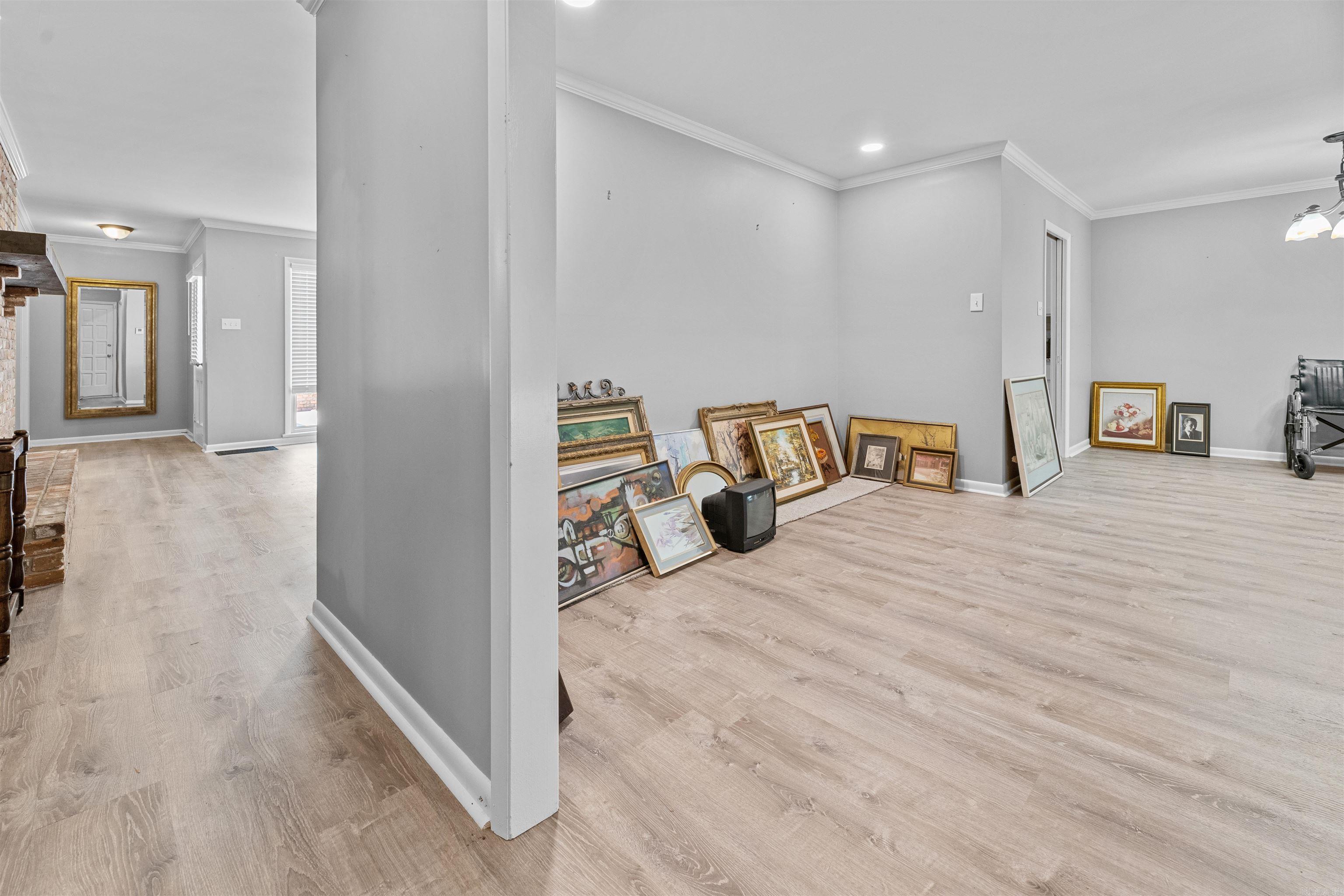 INDIAN HILLS - Residential