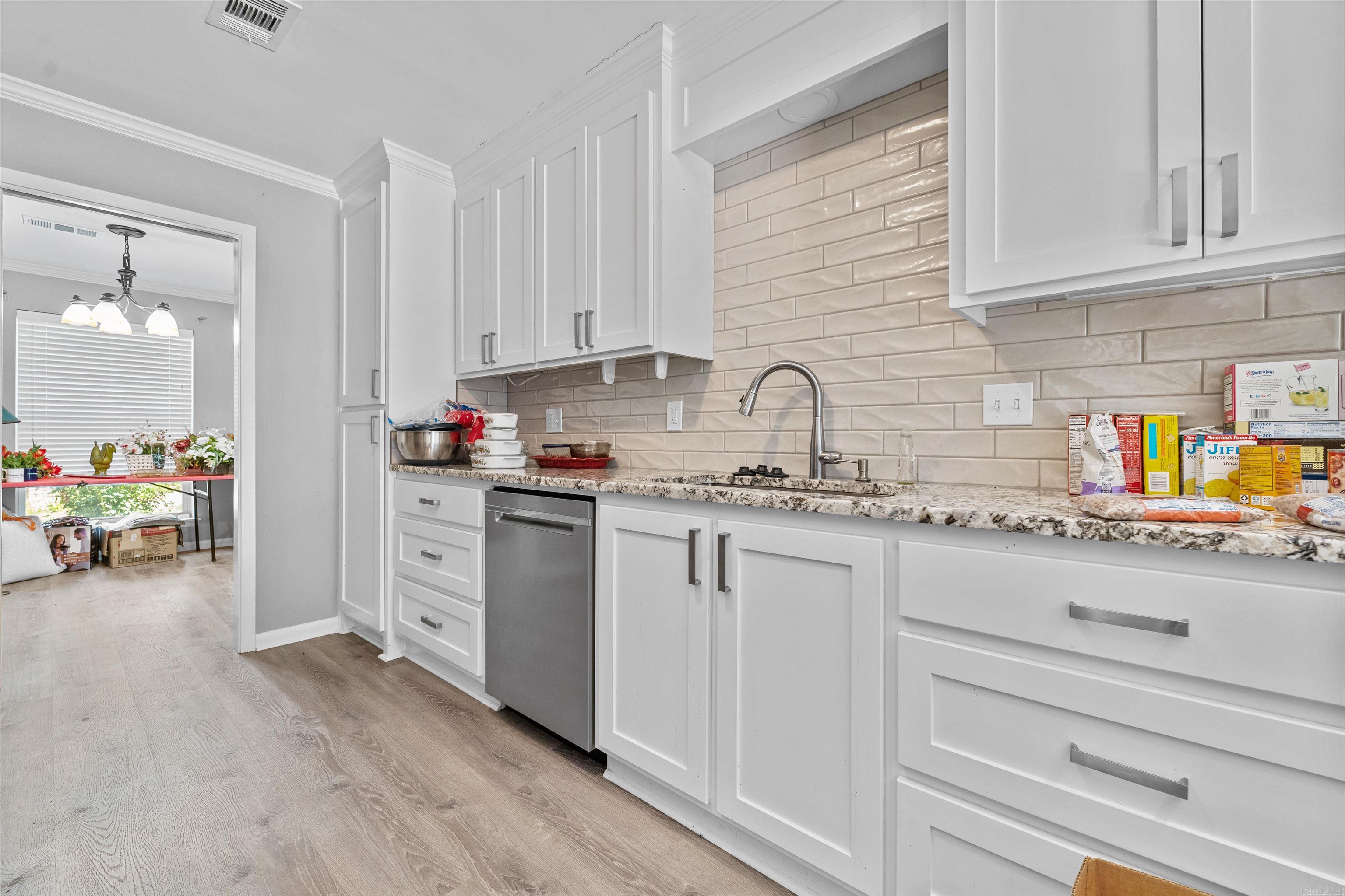 INDIAN HILLS - Residential