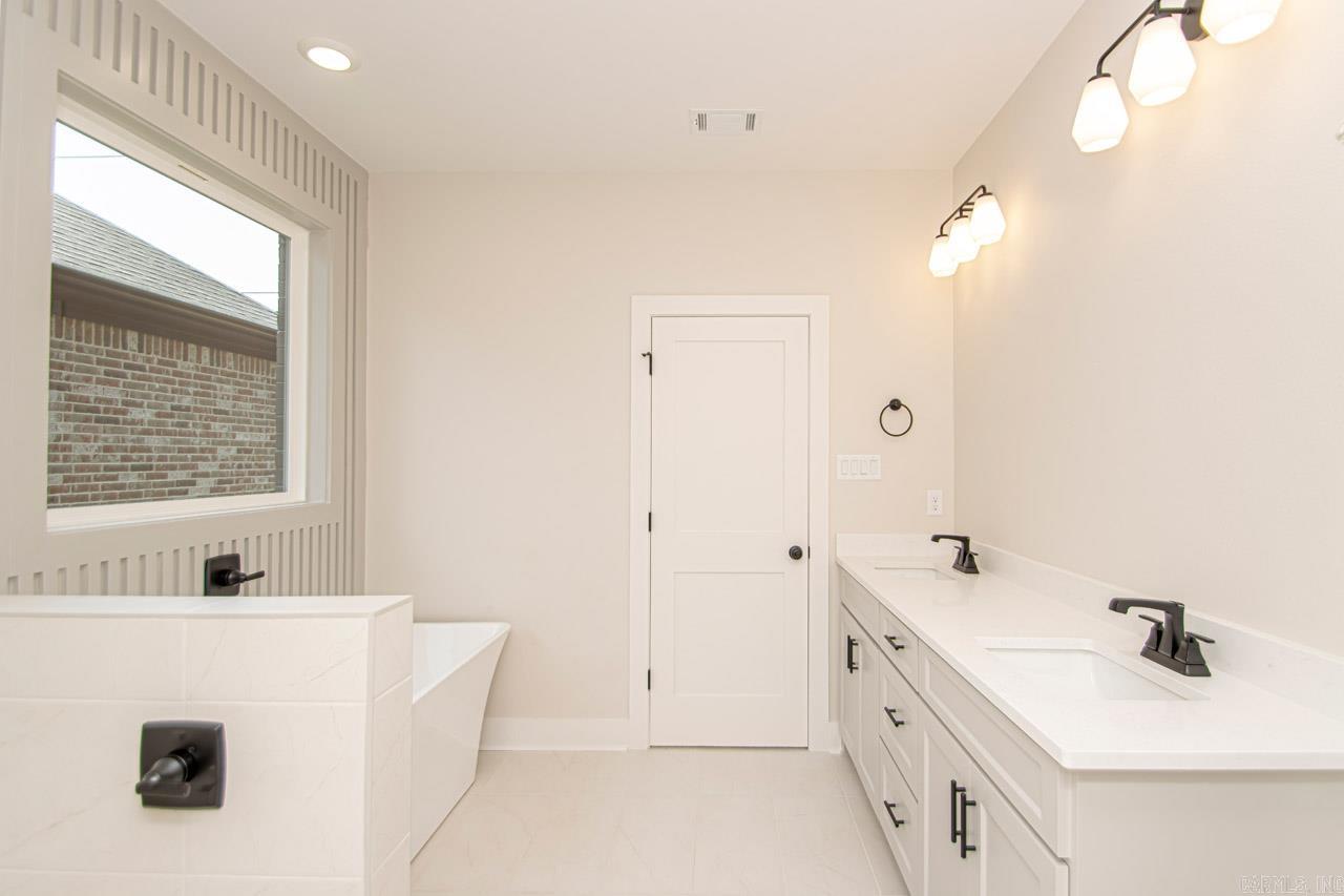 SPENCER CROSSING LLC - Residential