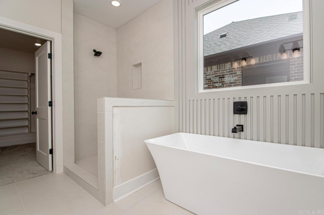 SPENCER CROSSING LLC - Residential