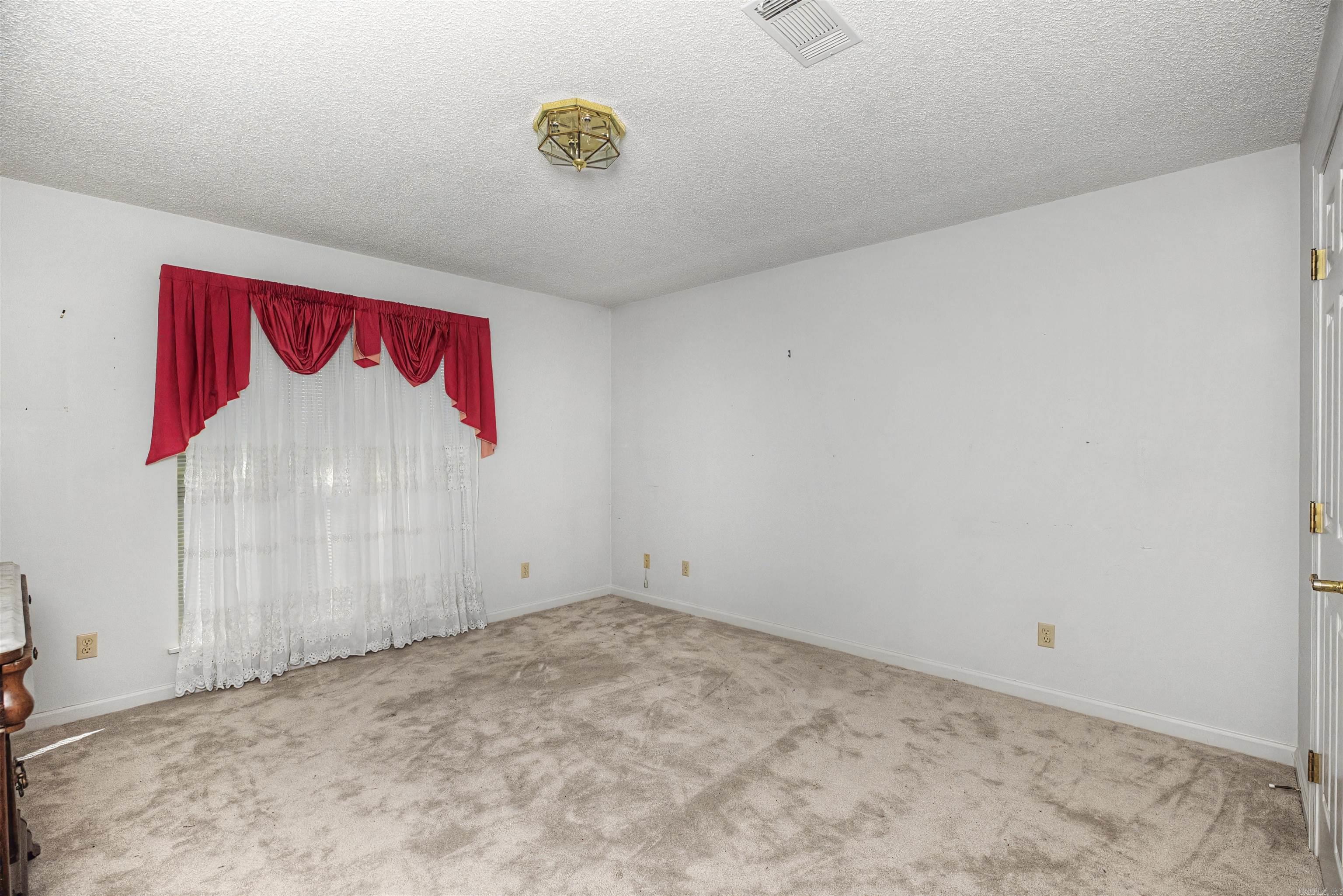 WINDSOR PLACE - Residential