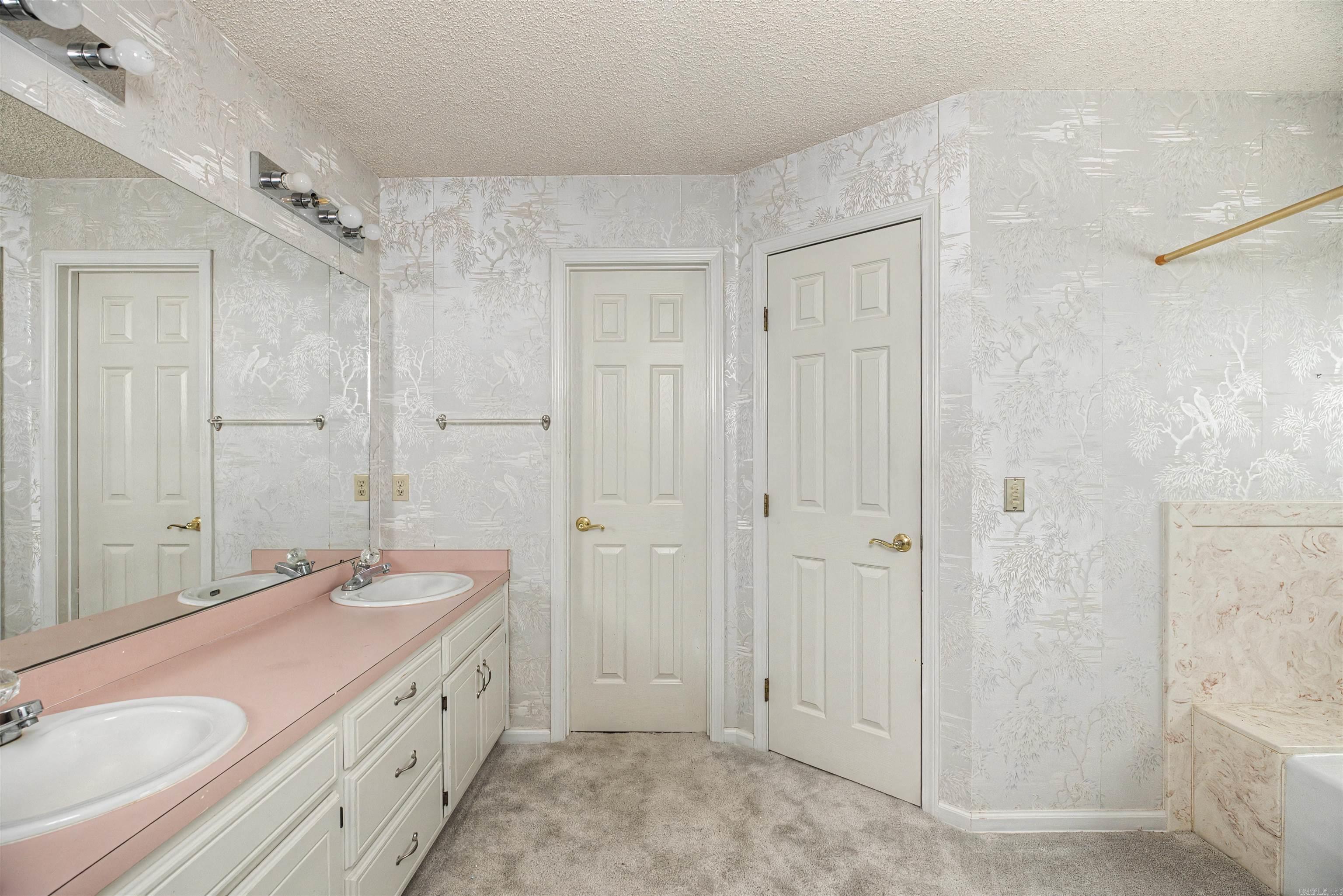 WINDSOR PLACE - Residential