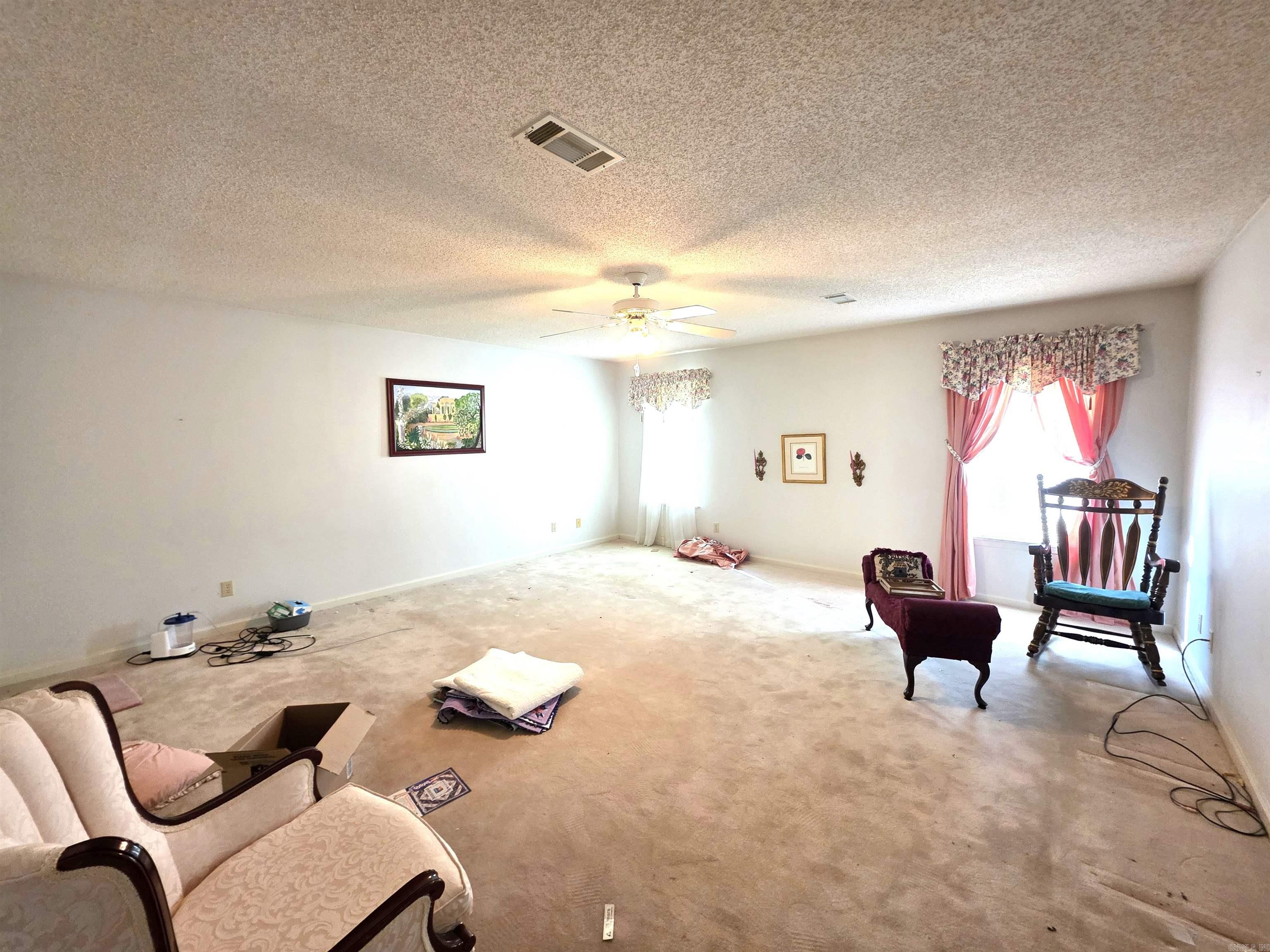 WINDSOR PLACE - Residential