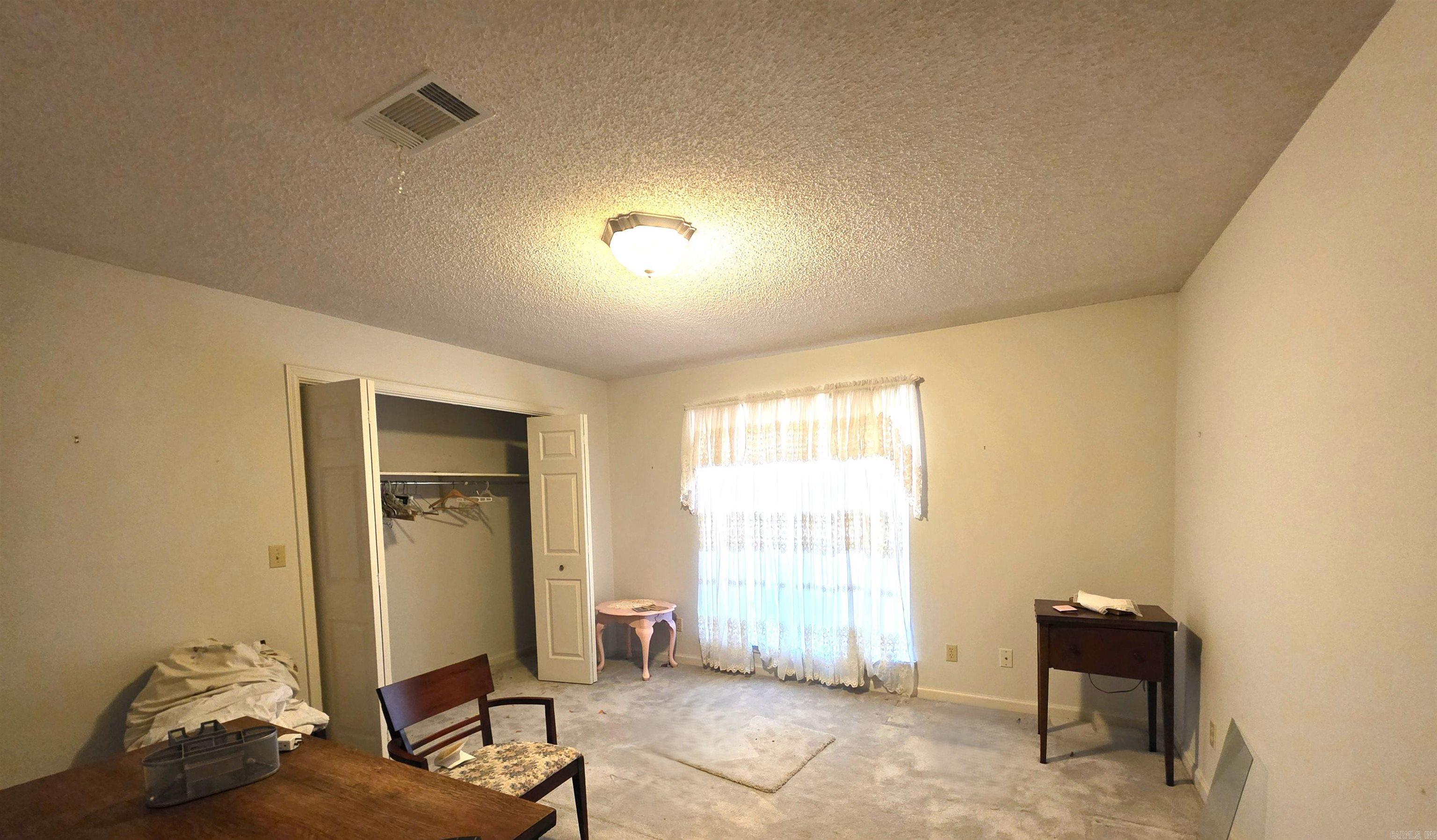 WINDSOR PLACE - Residential