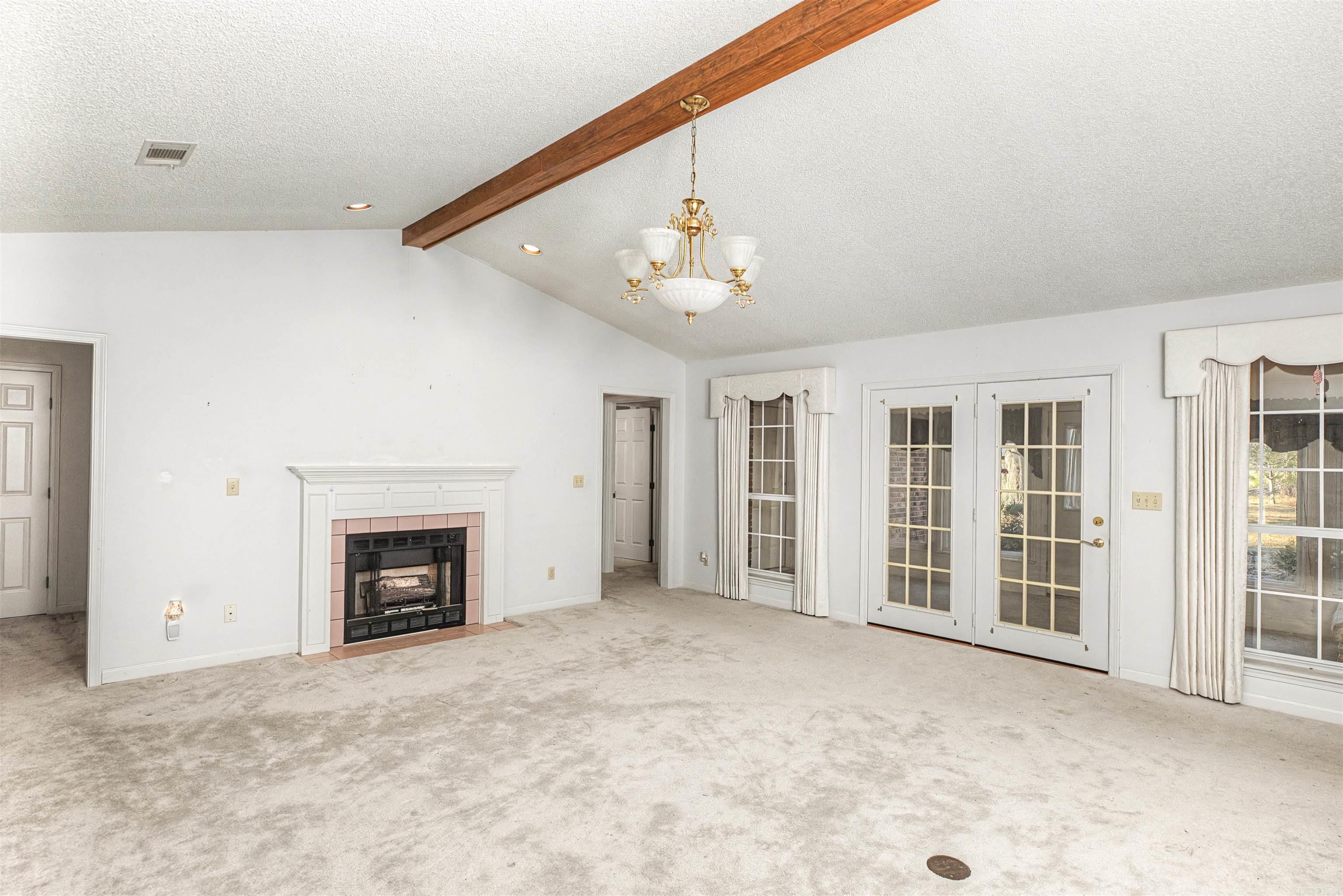 WINDSOR PLACE - Residential