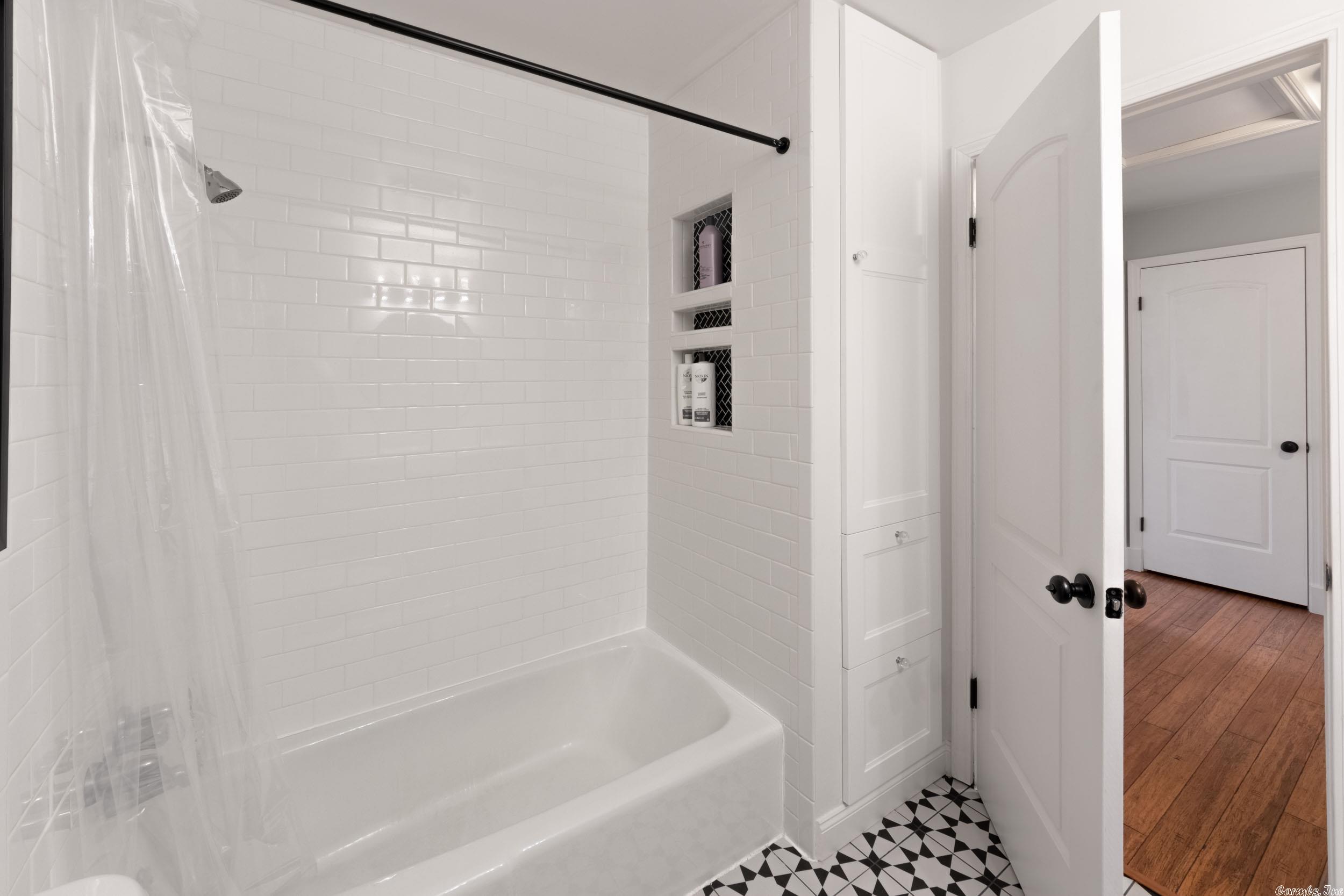 ECHO VALLEY - Residential