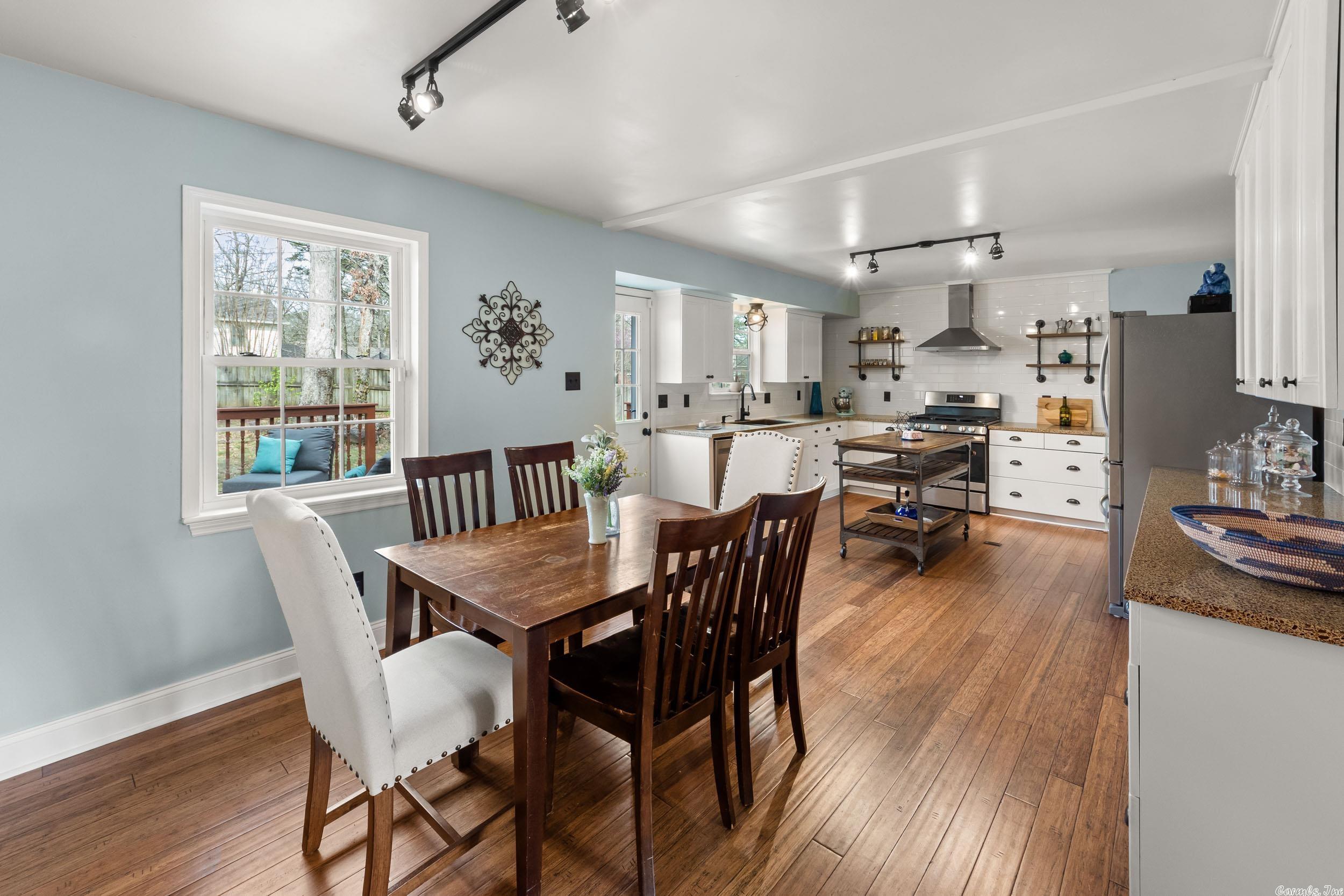 ECHO VALLEY - Residential