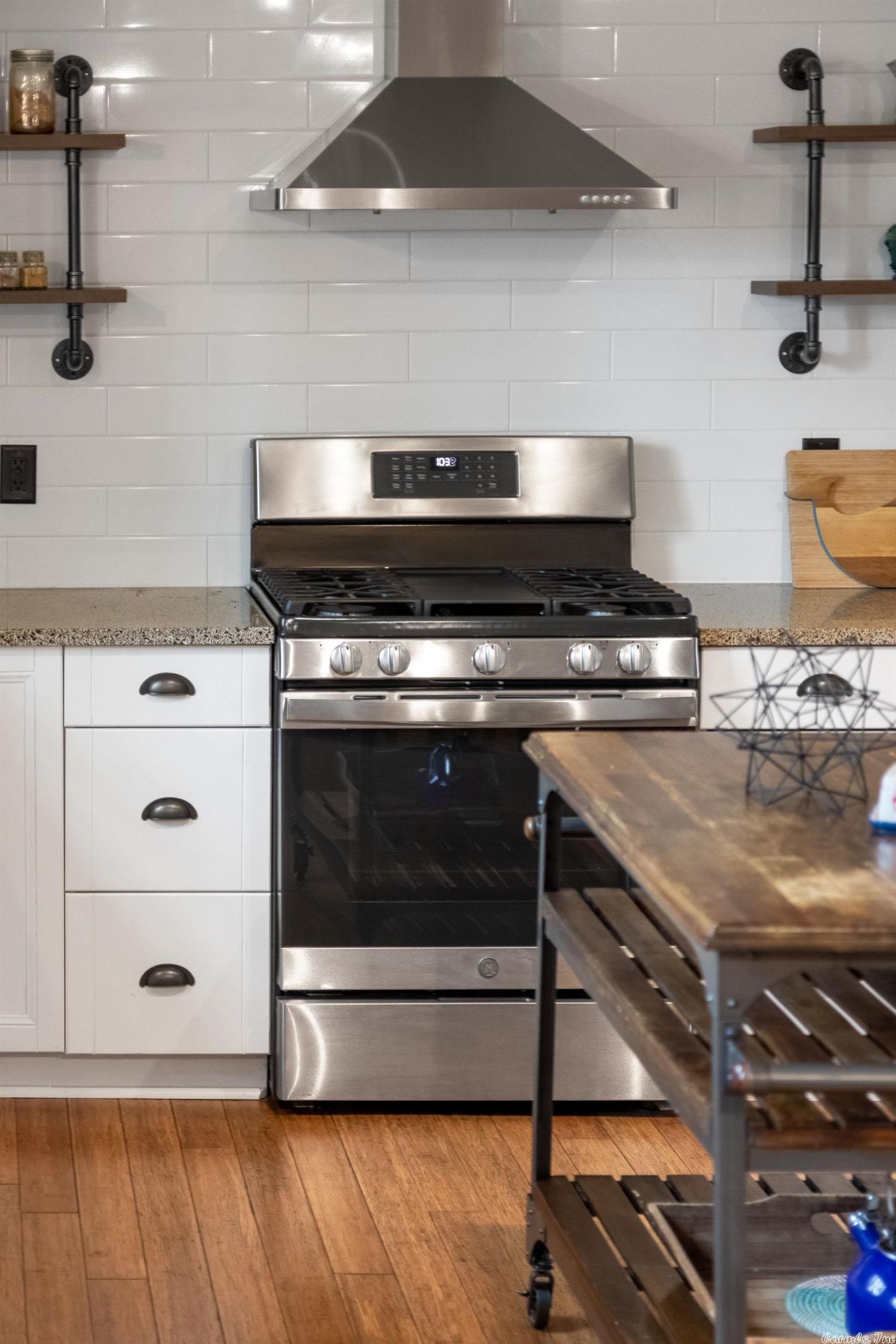 ECHO VALLEY - Residential