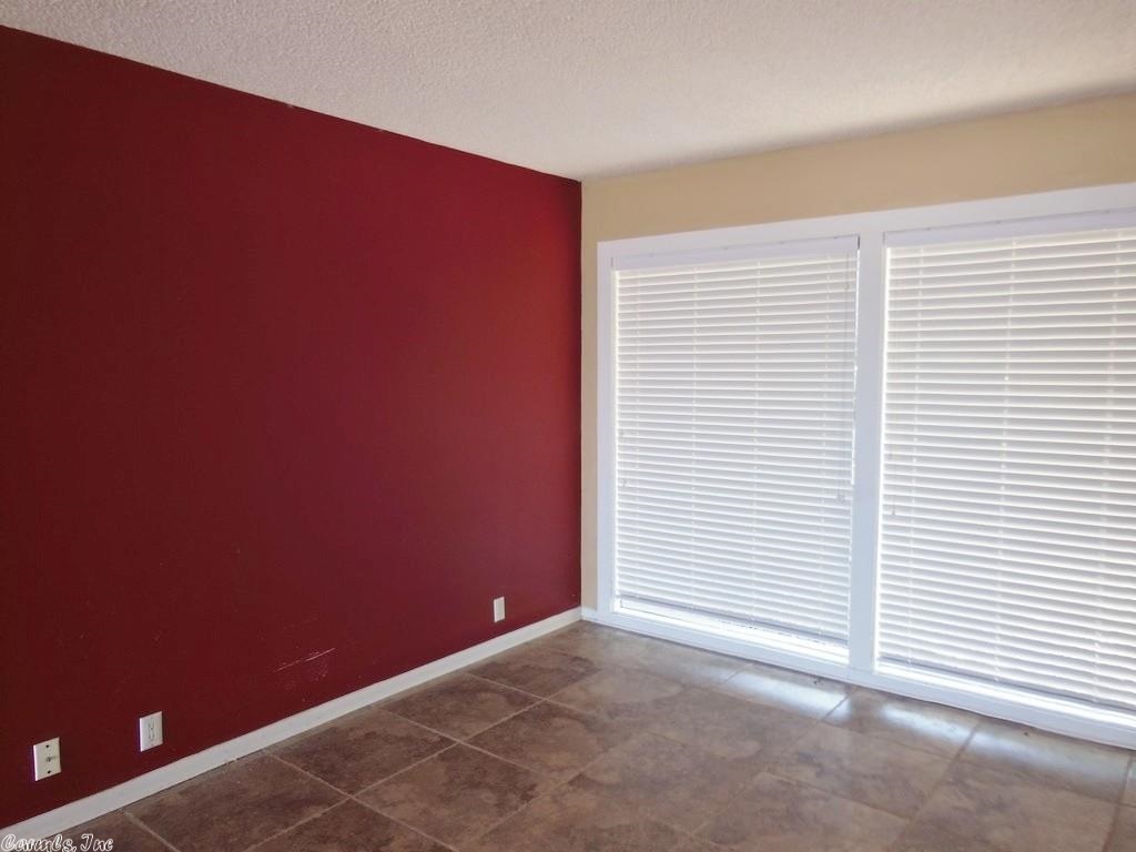 Castellon Courts #2 - Residential