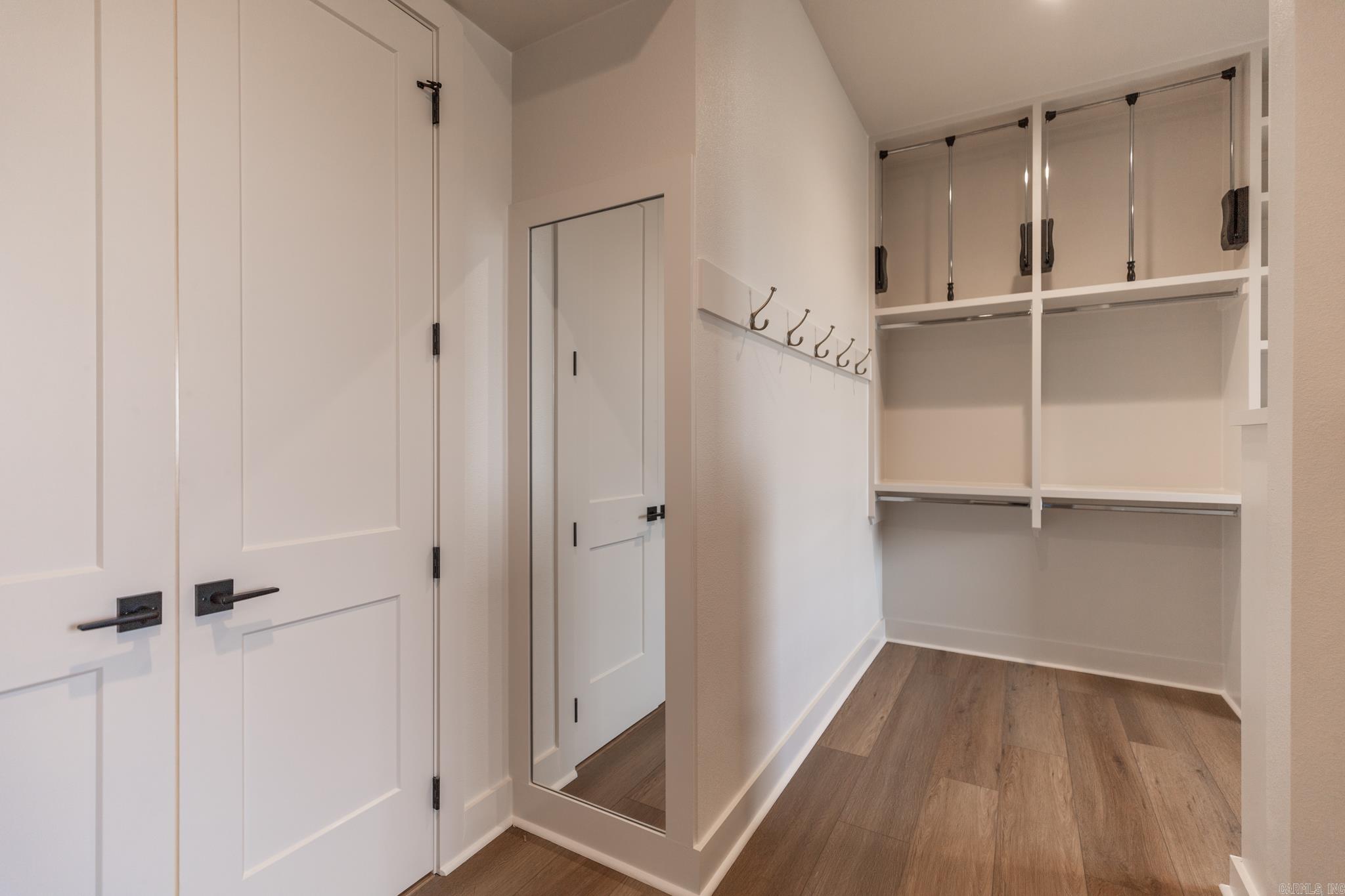 LAKEVIEW WEST - Residential