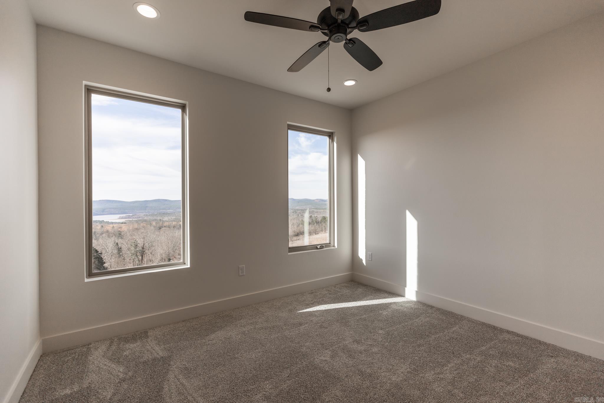 LAKEVIEW WEST - Residential