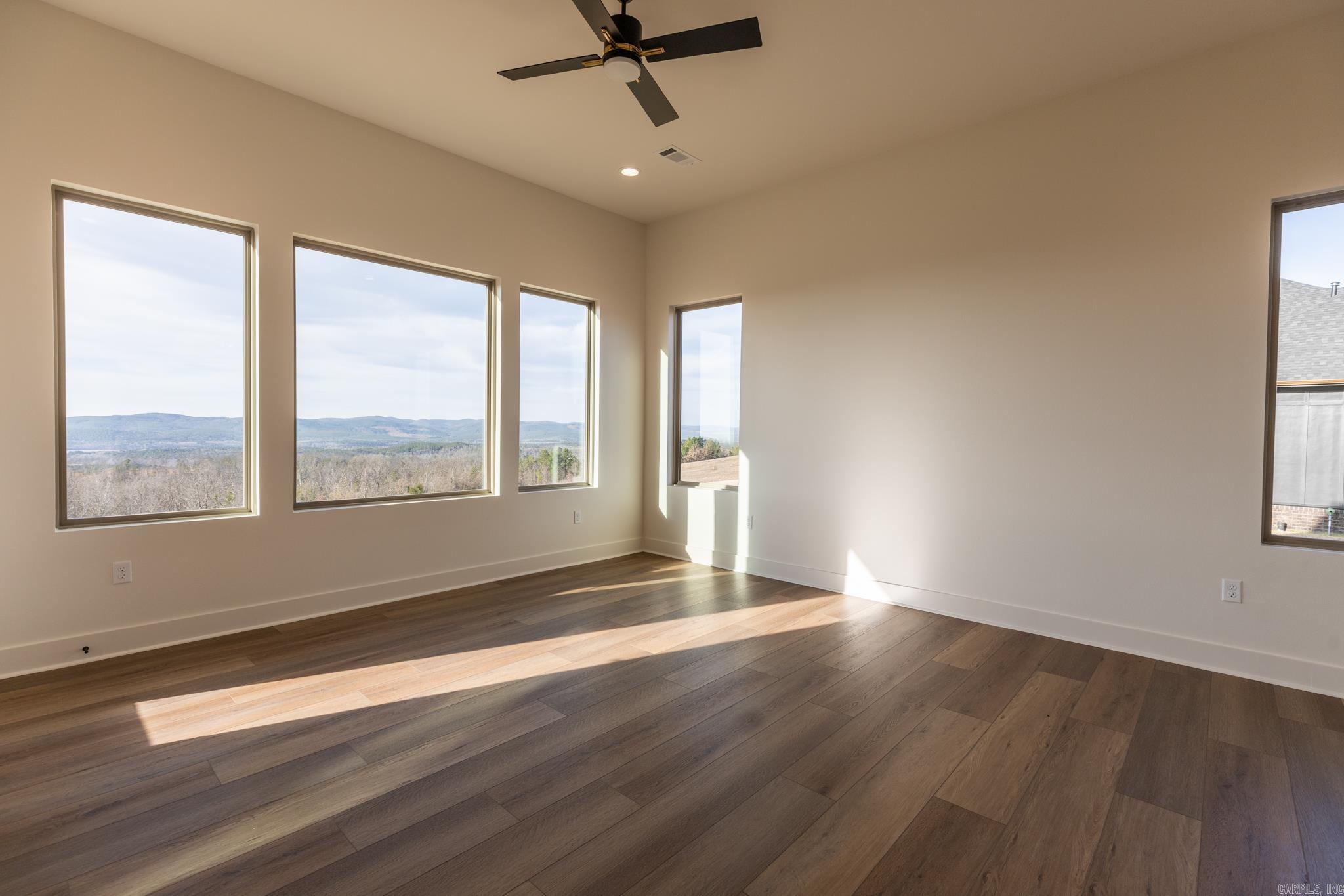 LAKEVIEW WEST - Residential