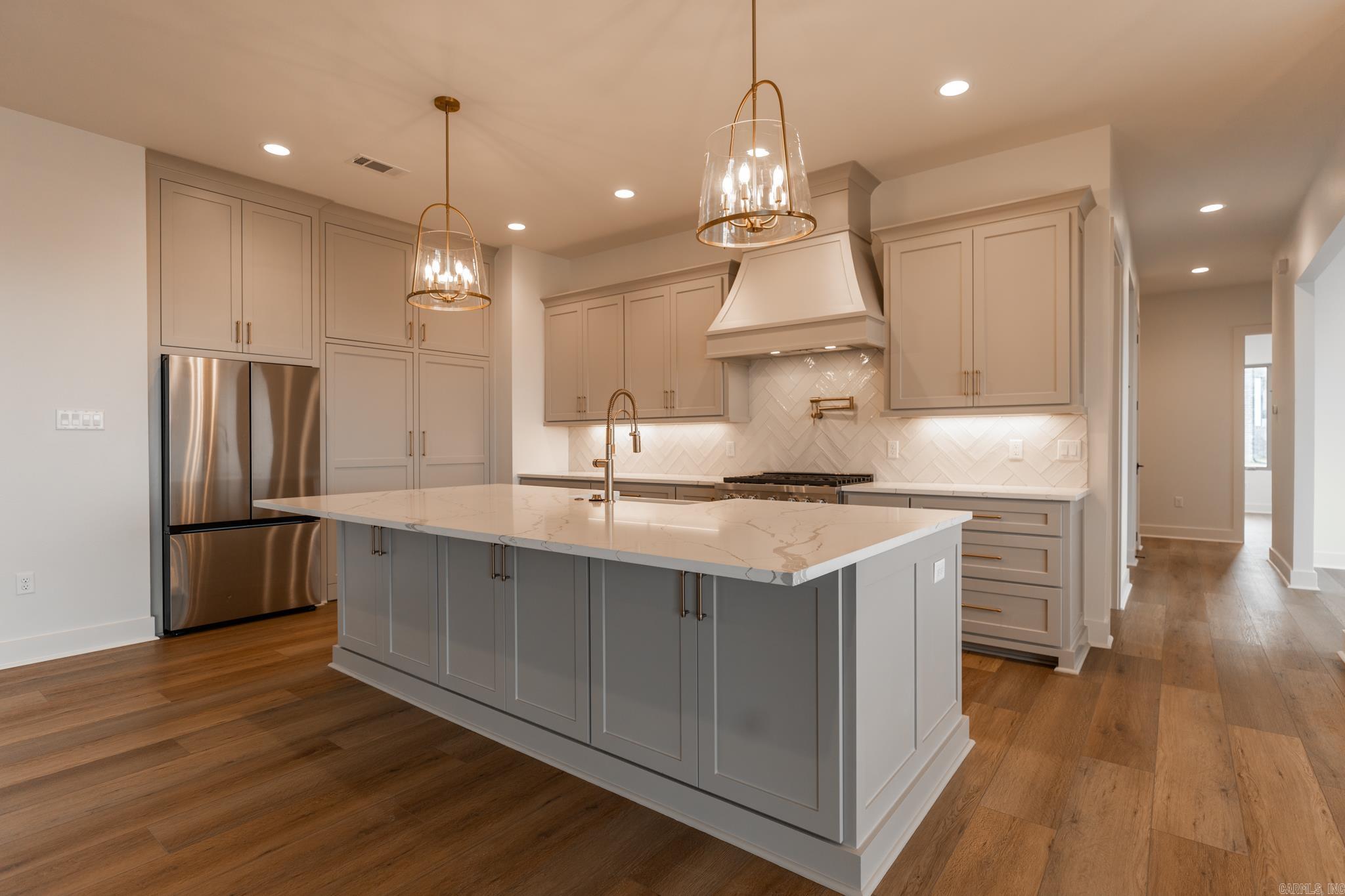 LAKEVIEW WEST - Residential