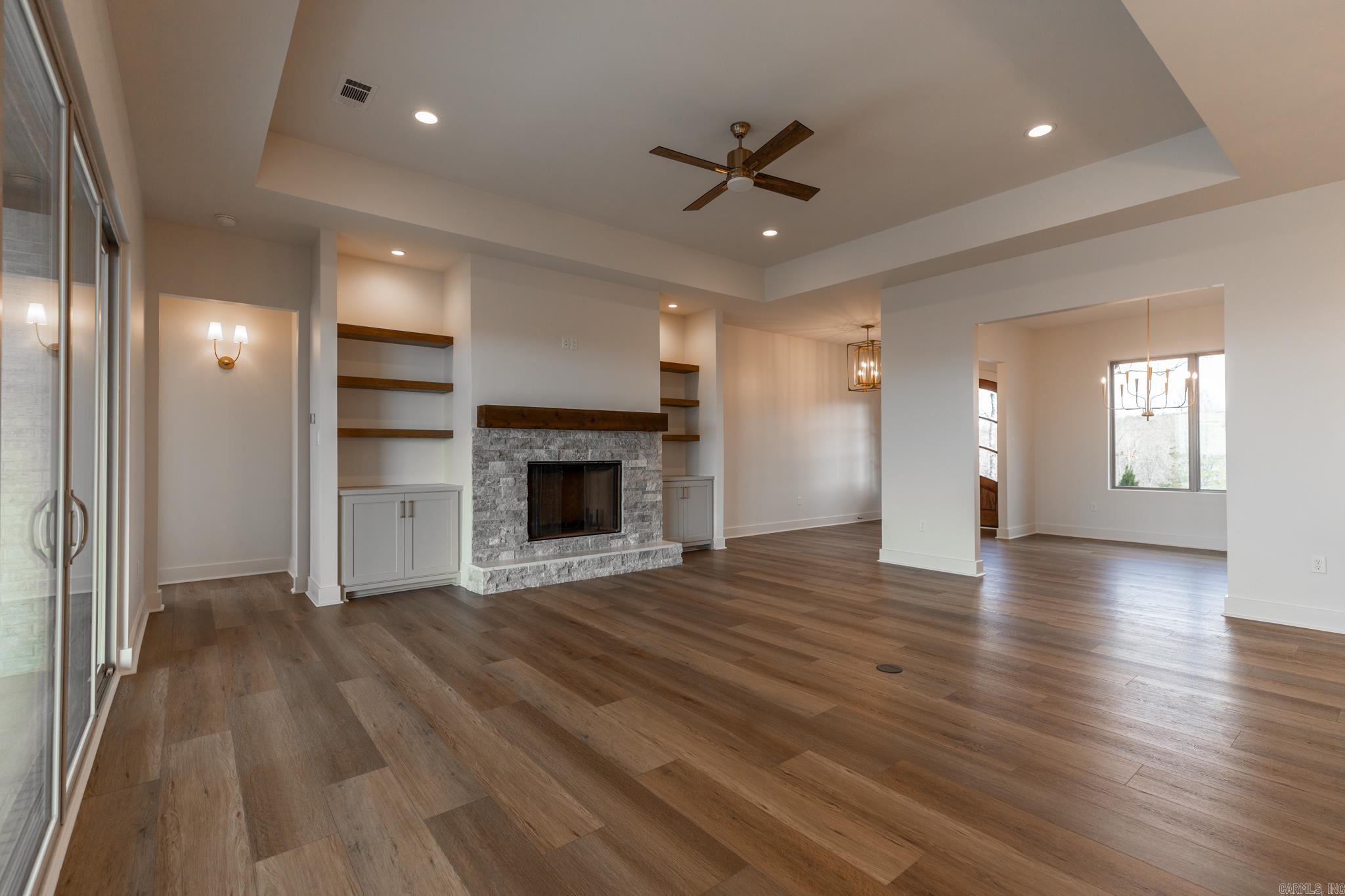 LAKEVIEW WEST - Residential