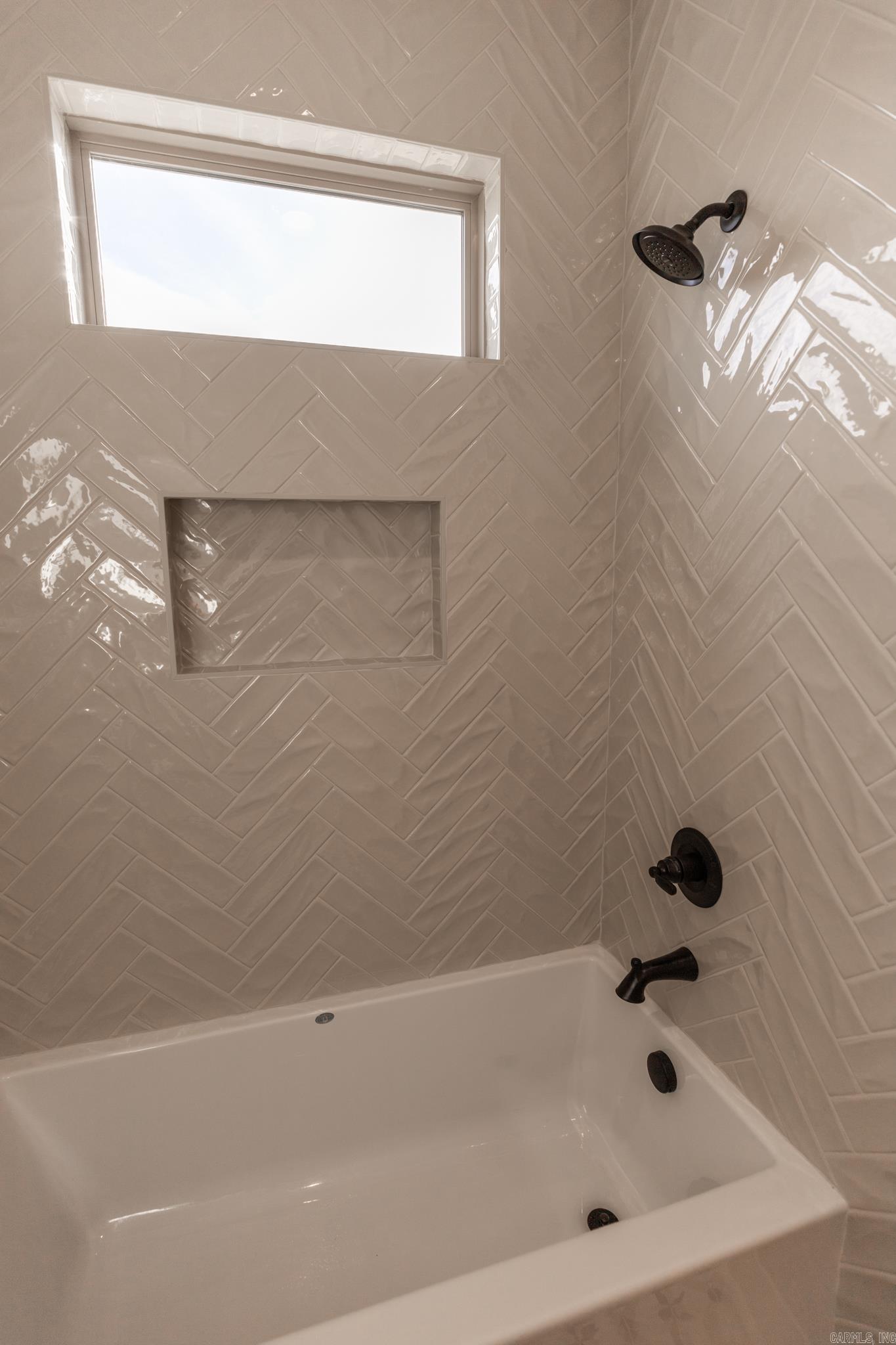 LAKEVIEW WEST - Residential