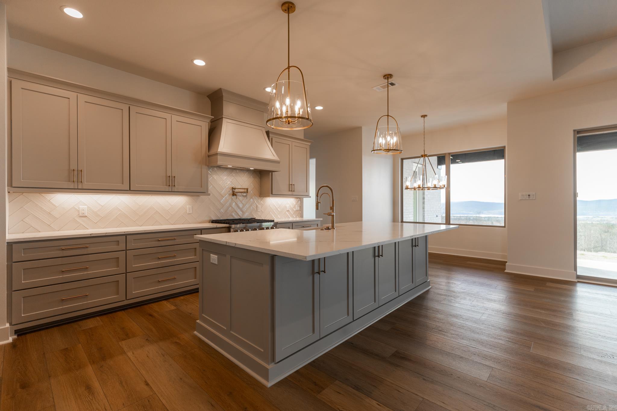 LAKEVIEW WEST - Residential