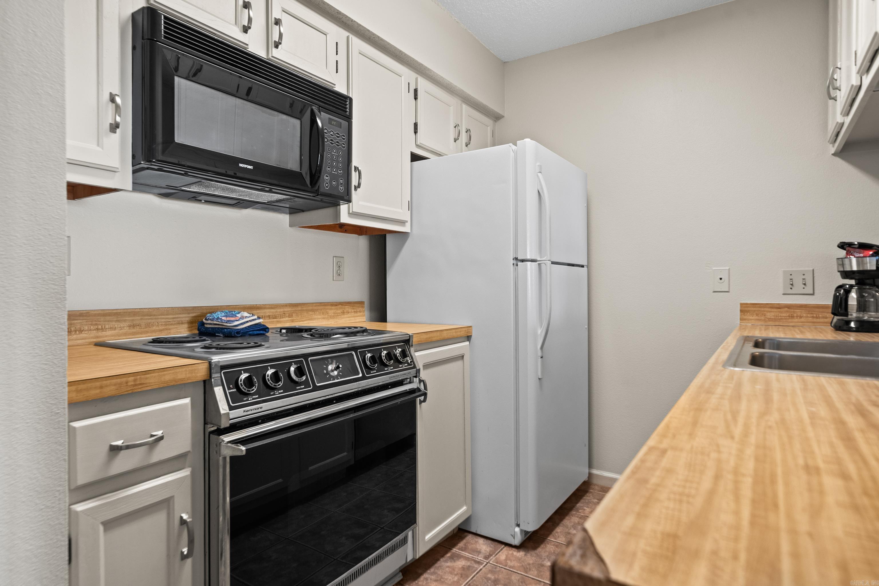 EMERALD ISLE HPR - Residential