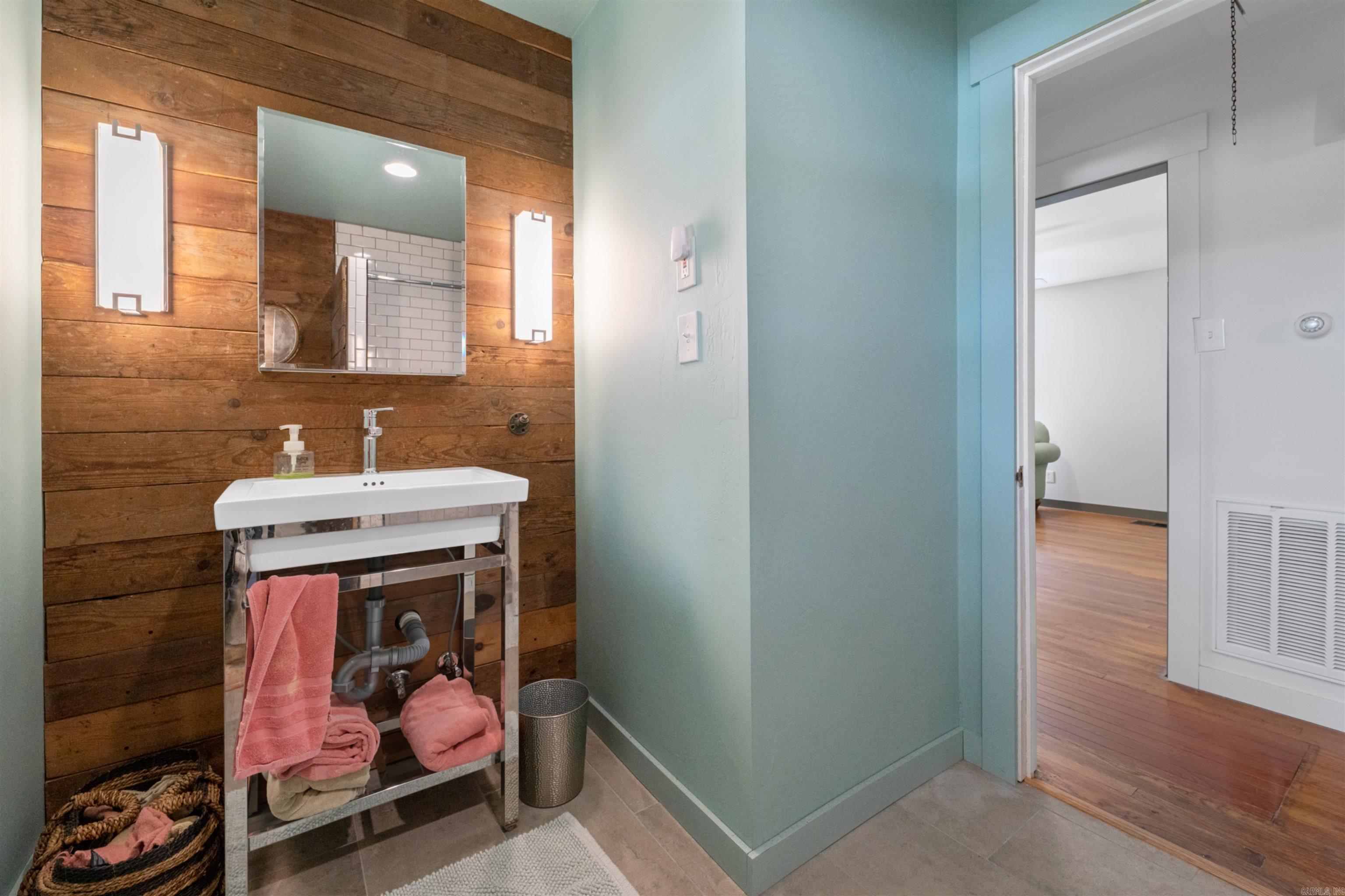 HEYDENS NLR HEIGHTS - Residential