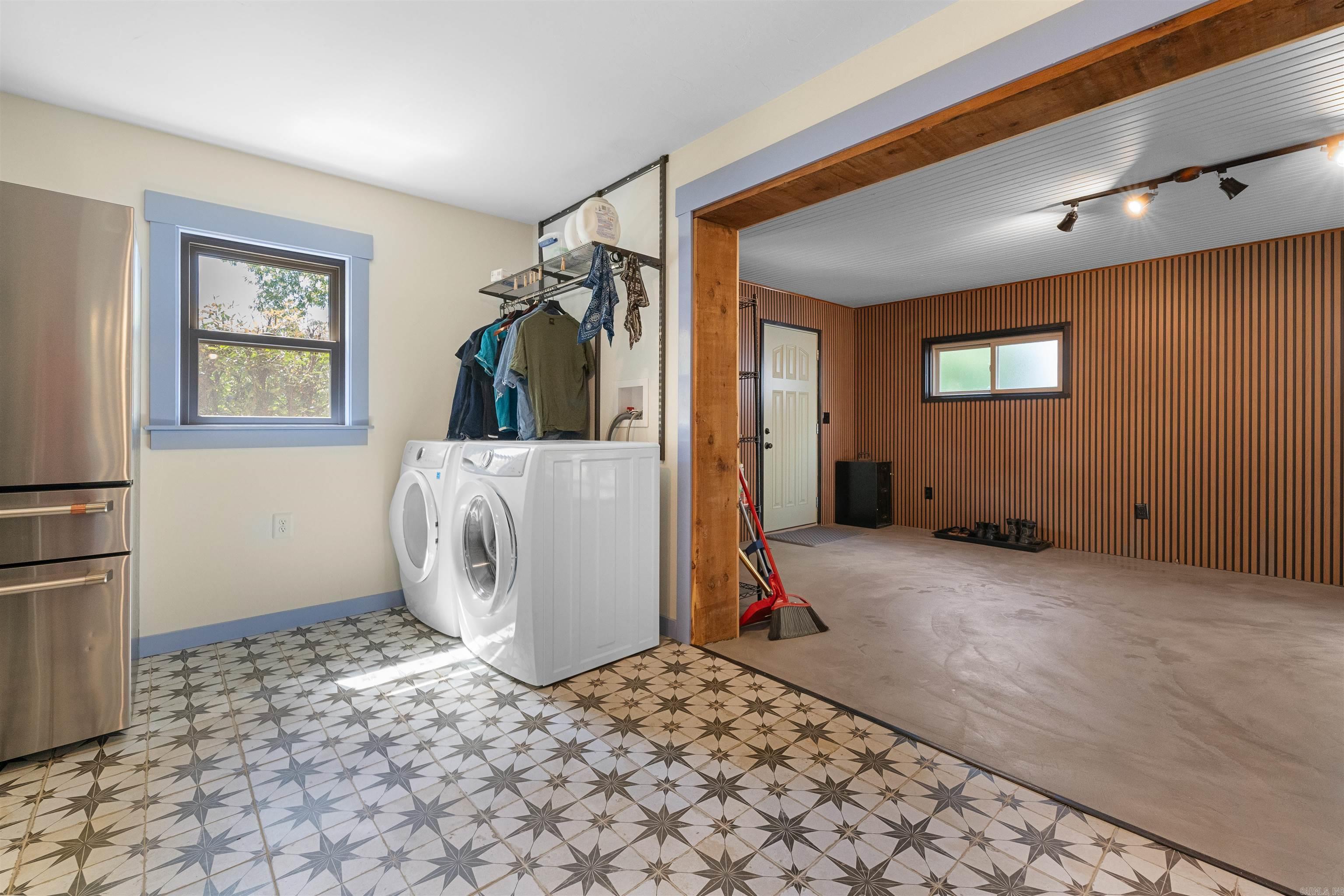 HEYDENS NLR HEIGHTS - Residential