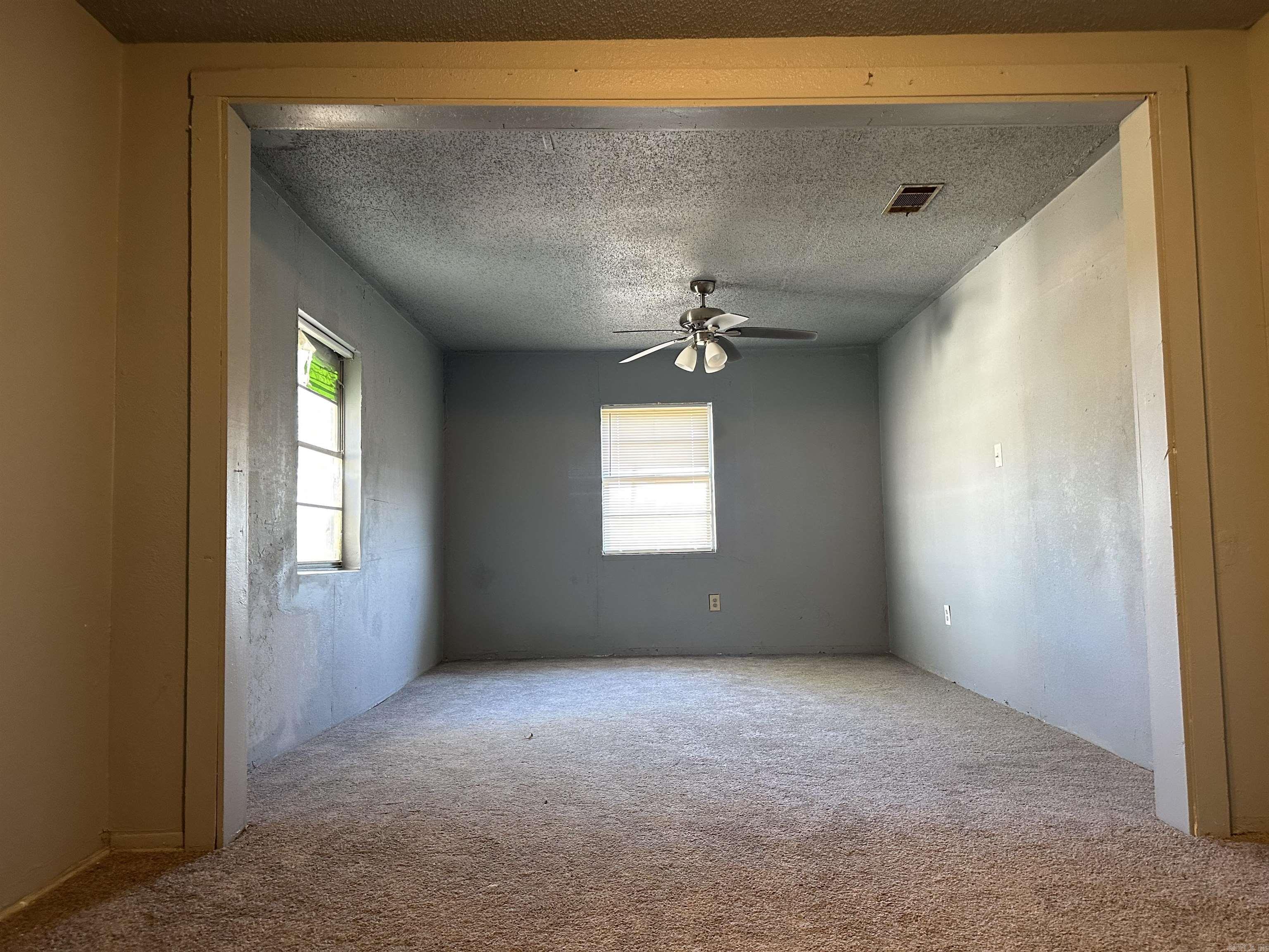 Dixie - Residential Lease