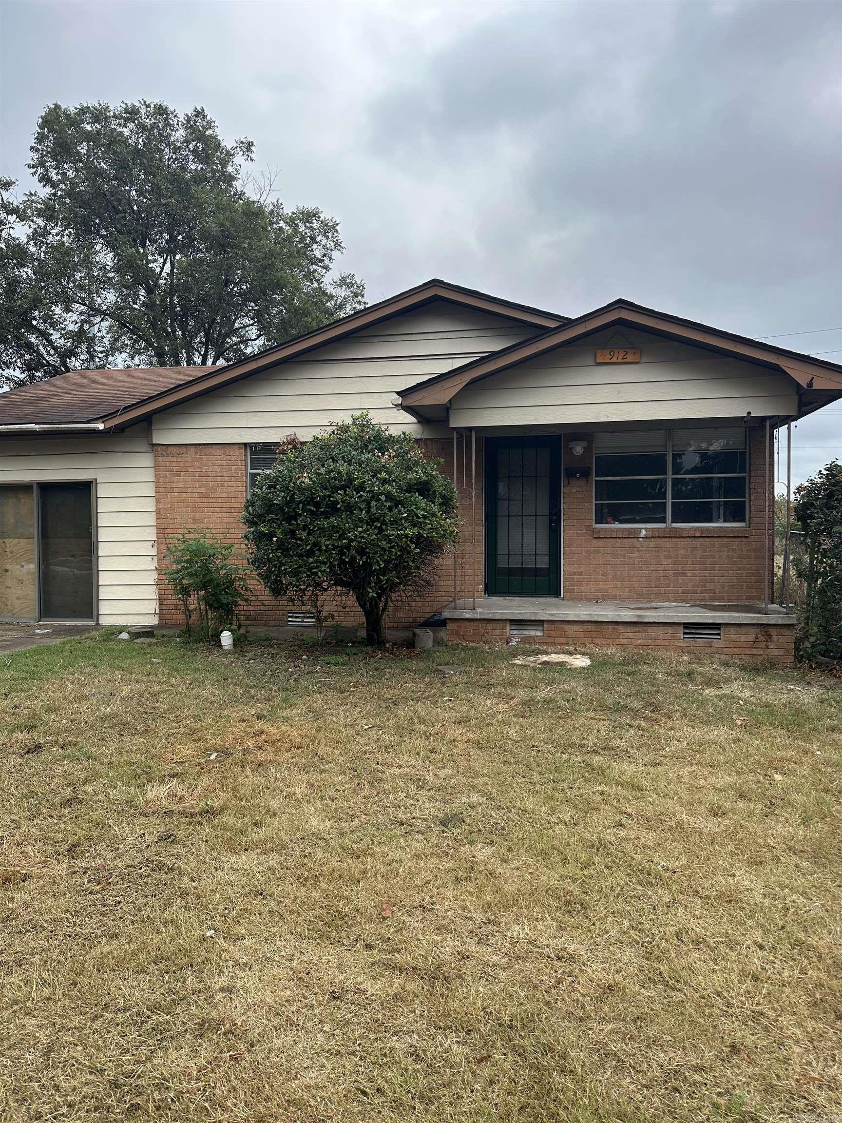 Dixie - Residential Lease