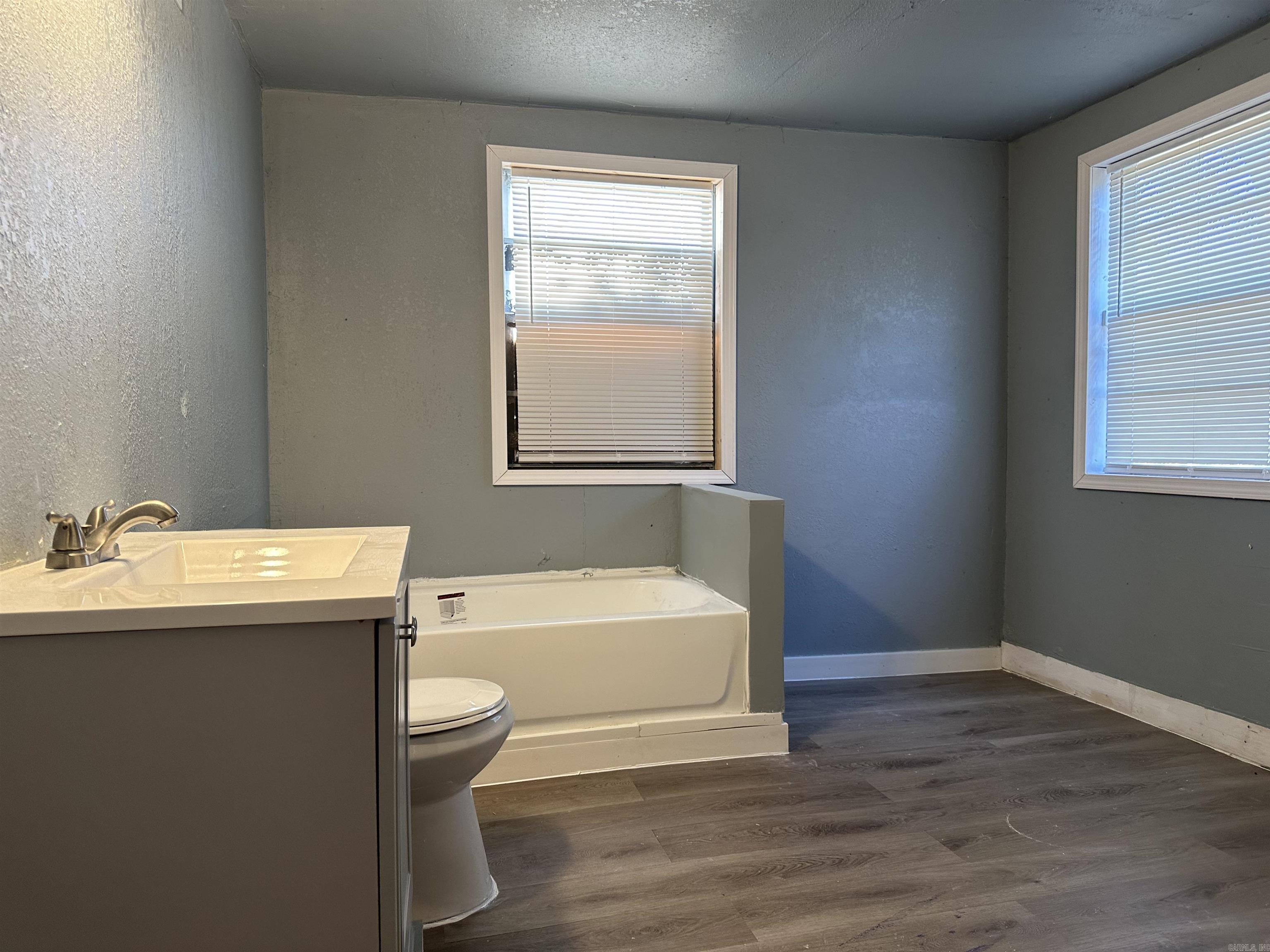 Dixie - Residential Lease