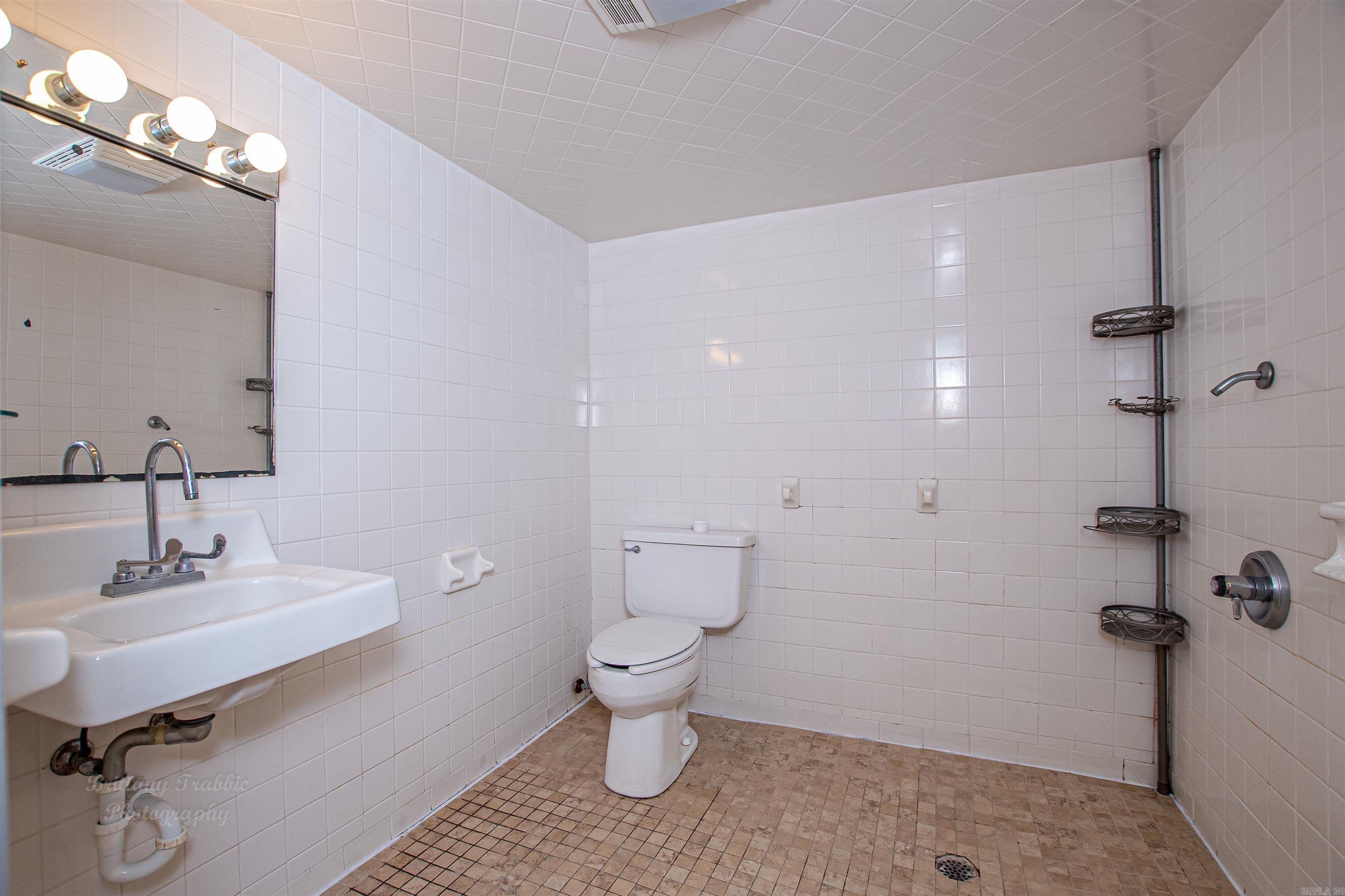 Thompson Heights 5th - Residential