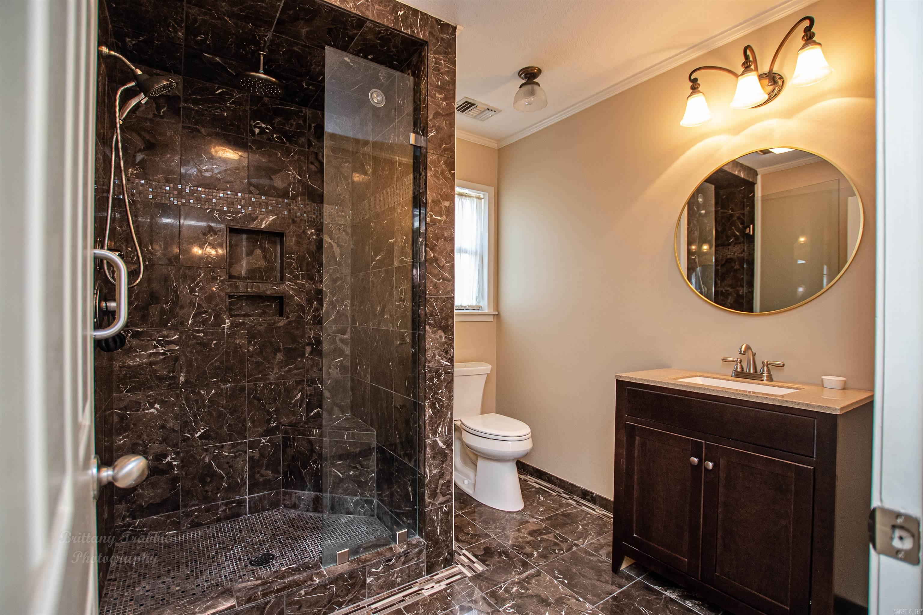 Thompson Heights 5th - Residential