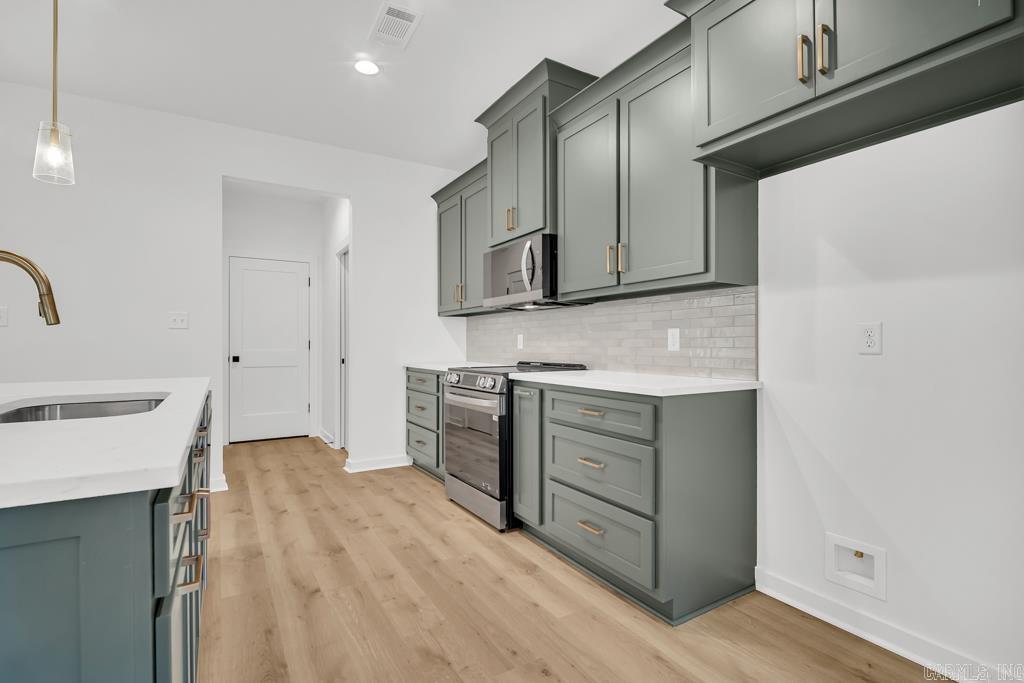 LEWIS COVE - Residential